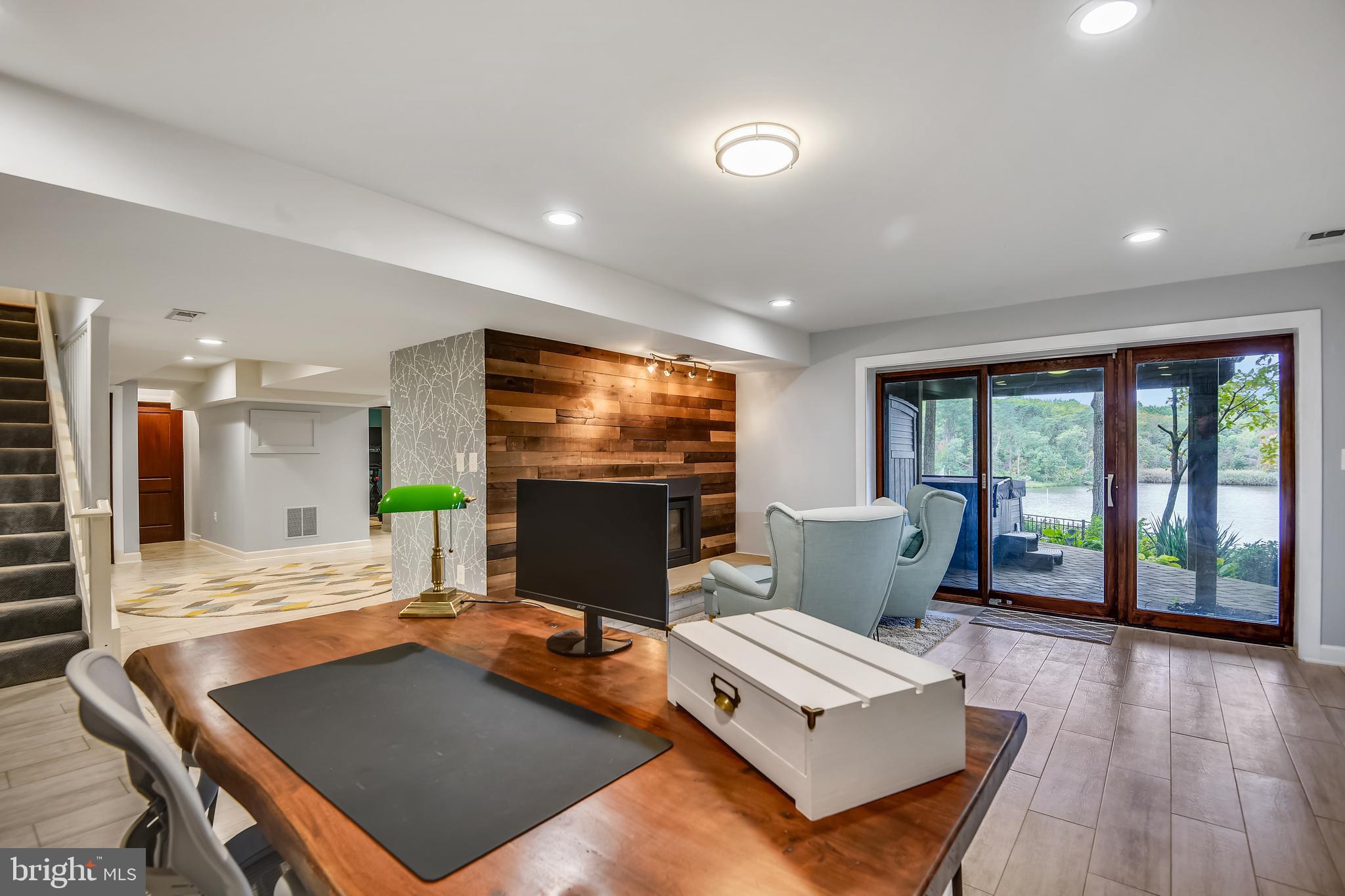 HOLLY HILL HARBOR - Residential