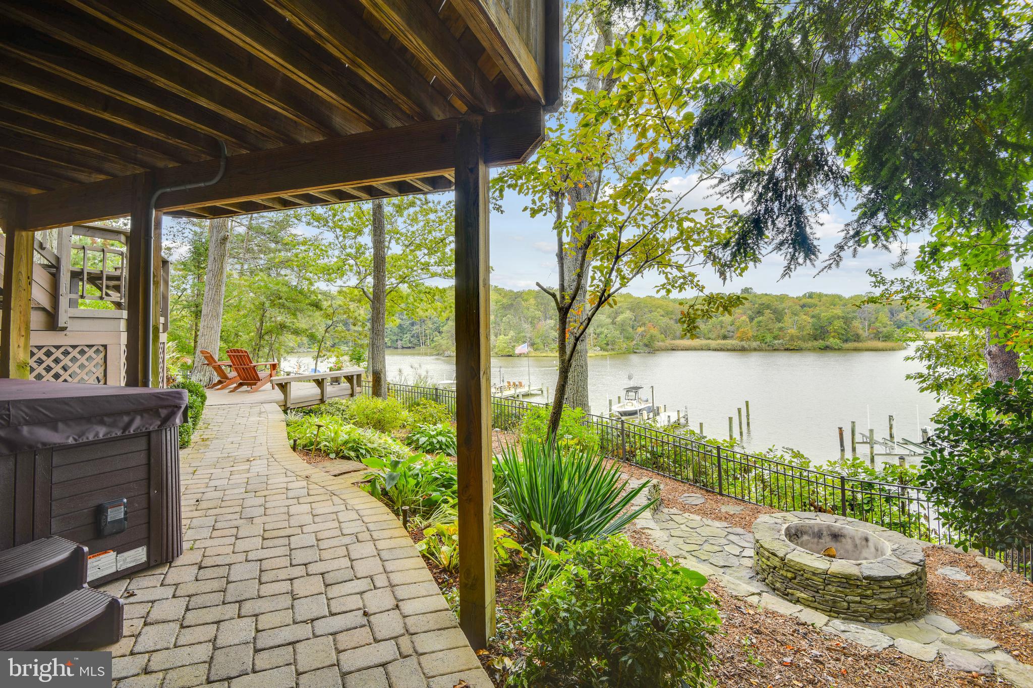 HOLLY HILL HARBOR - Residential