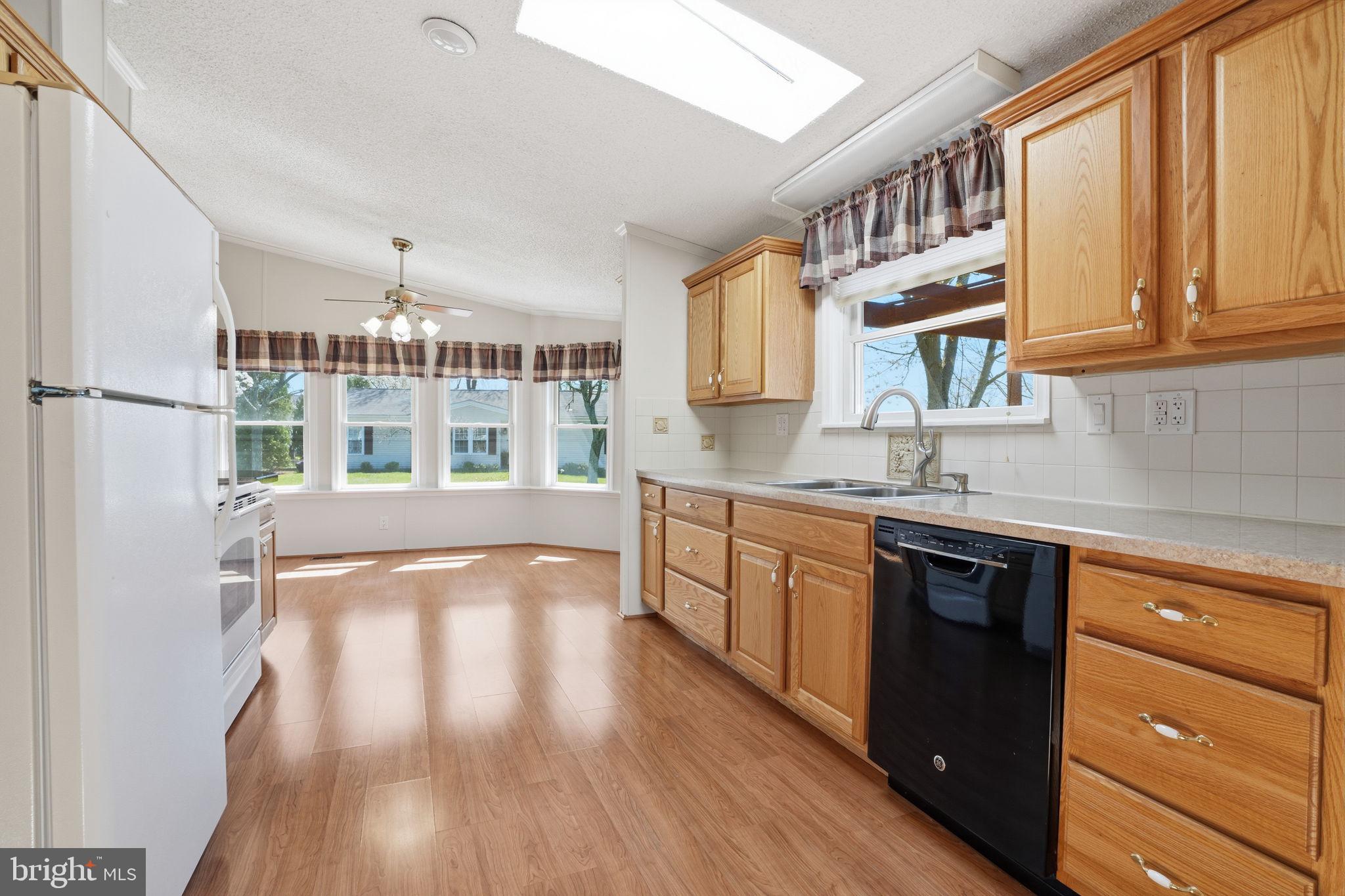 BUCKINGHAM SPRINGS - Residential