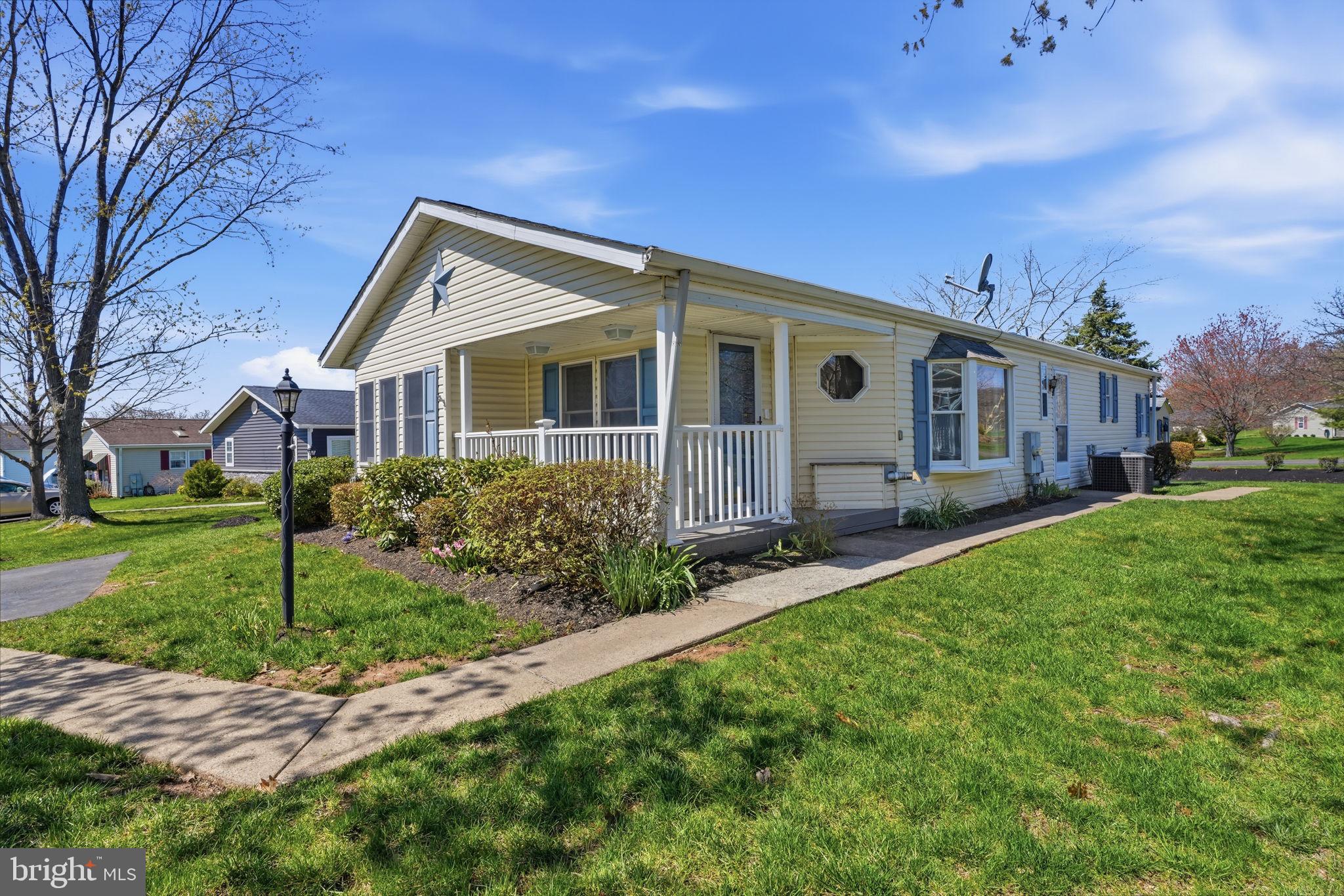 BUCKINGHAM SPRINGS - Residential