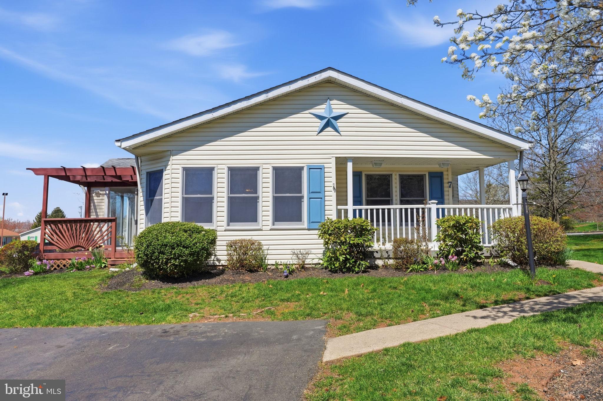 BUCKINGHAM SPRINGS - Residential