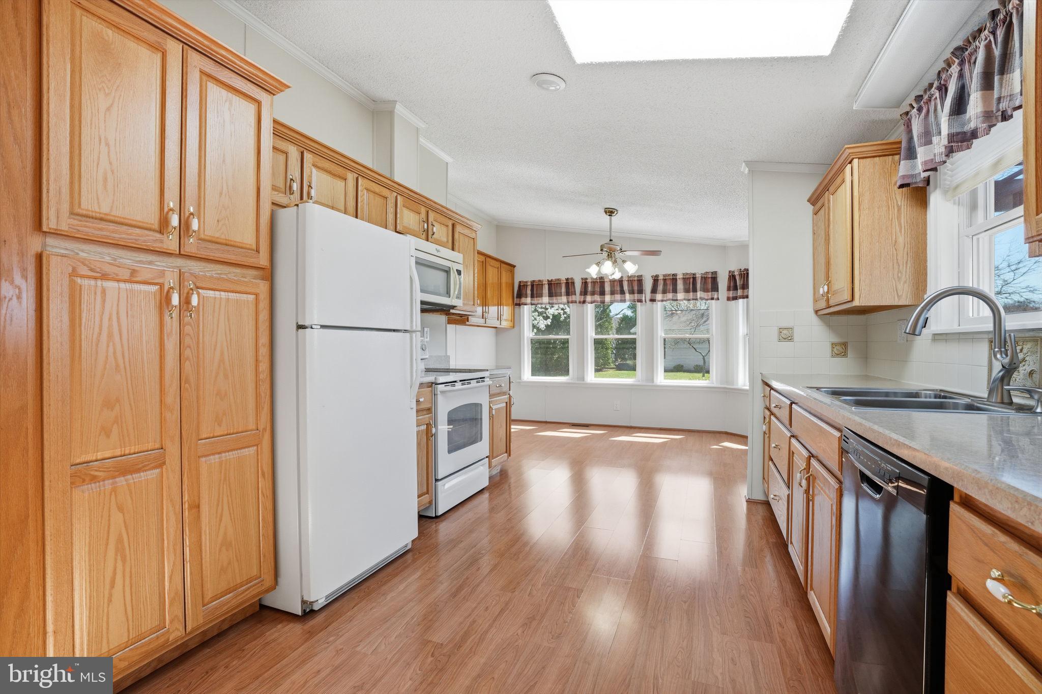 BUCKINGHAM SPRINGS - Residential