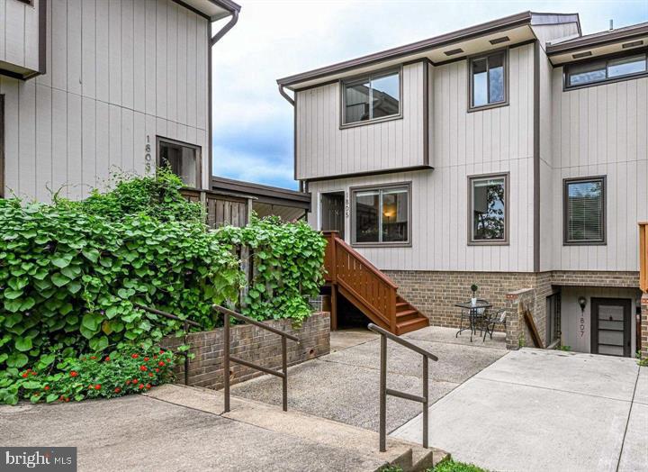 1805 WESTWIND WAY 55