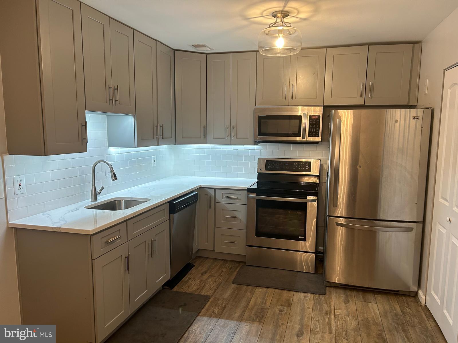 1805 WESTWIND WAY 55