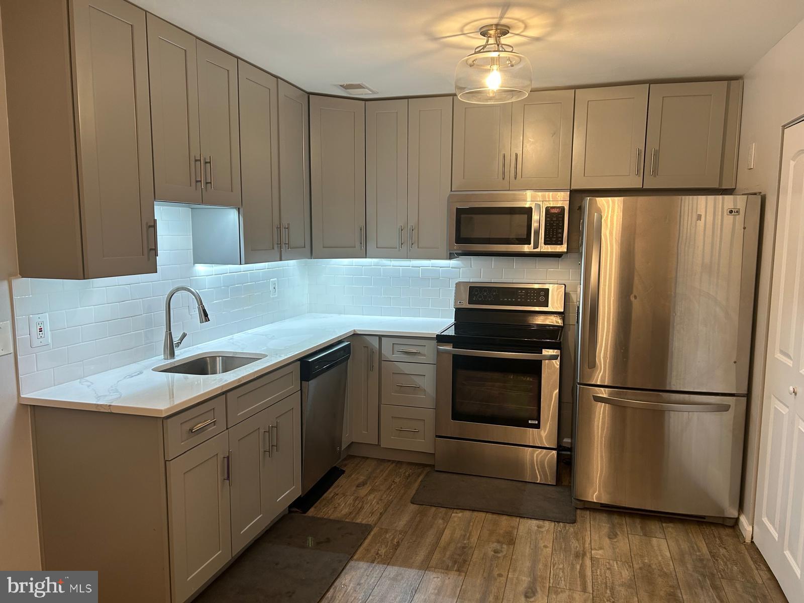 1805 WESTWIND WAY 55