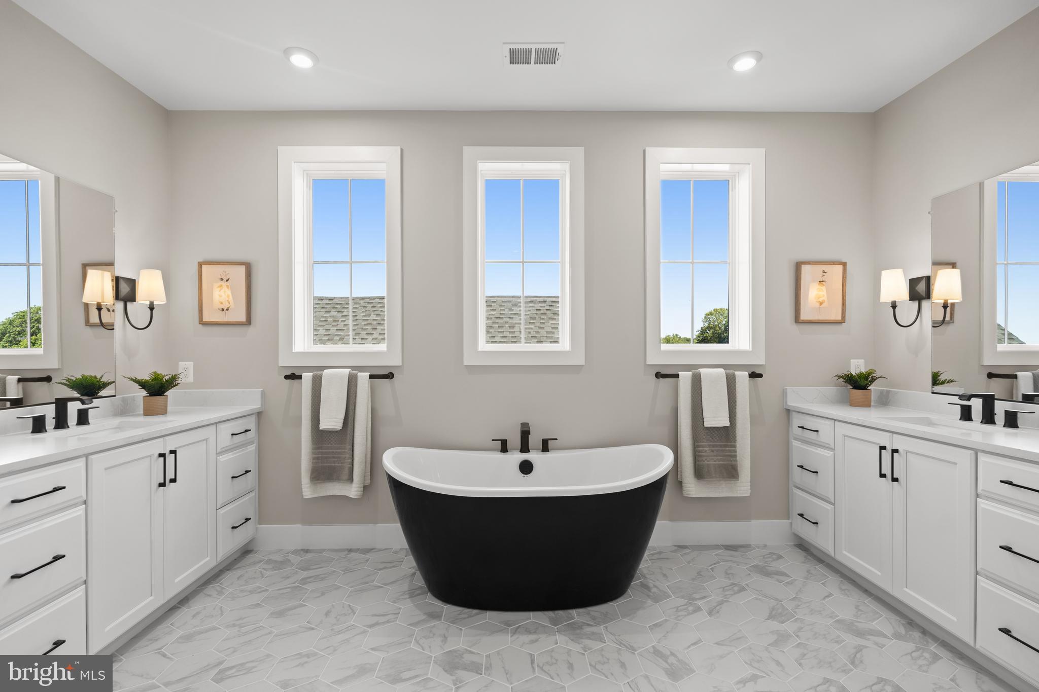 KNOB HILL ESTATES AT MADISON FIELDS - Residential