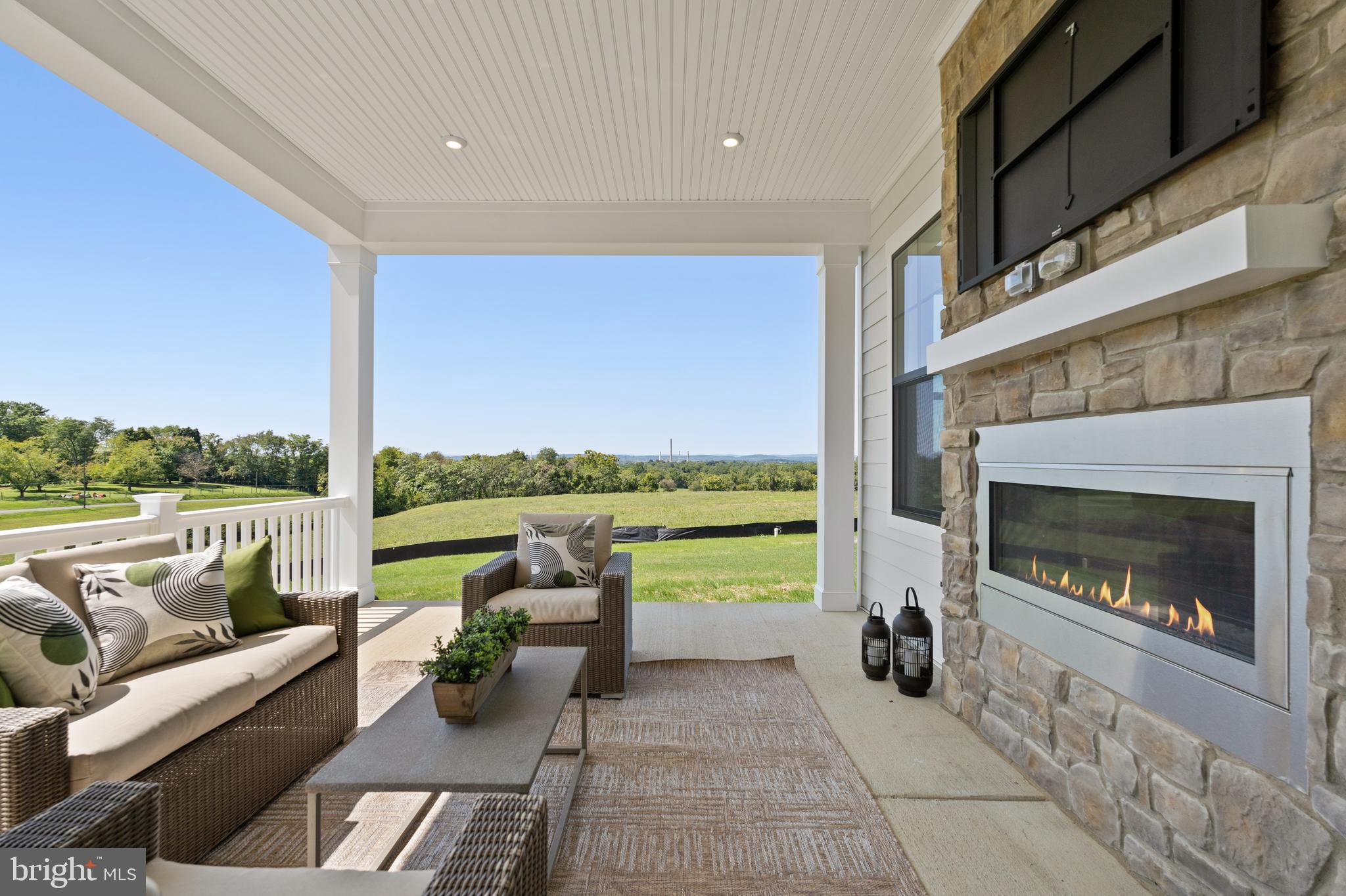 KNOB HILL ESTATES AT MADISON FIELDS - Residential