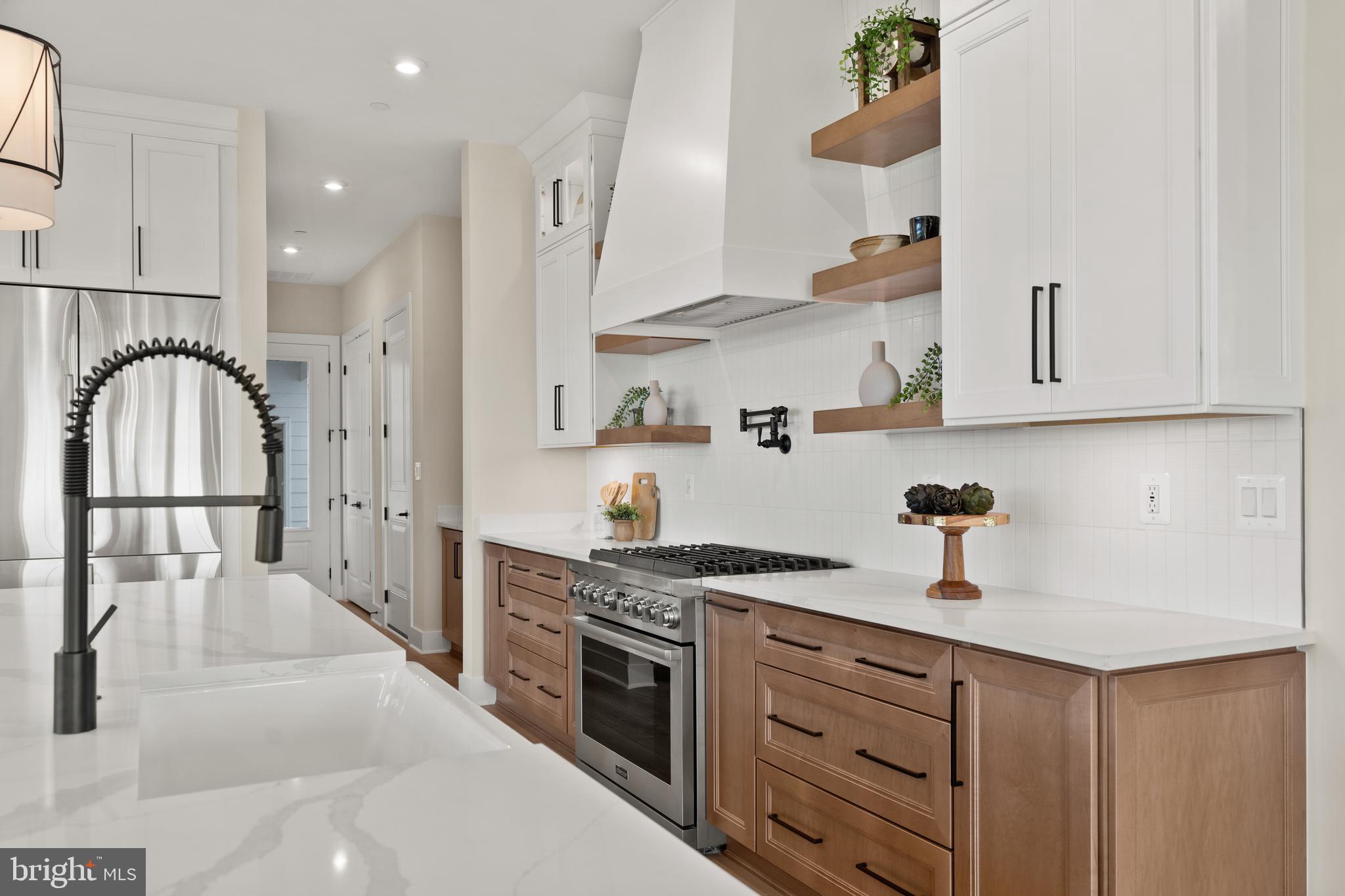 KNOB HILL ESTATES AT MADISON FIELDS - Residential