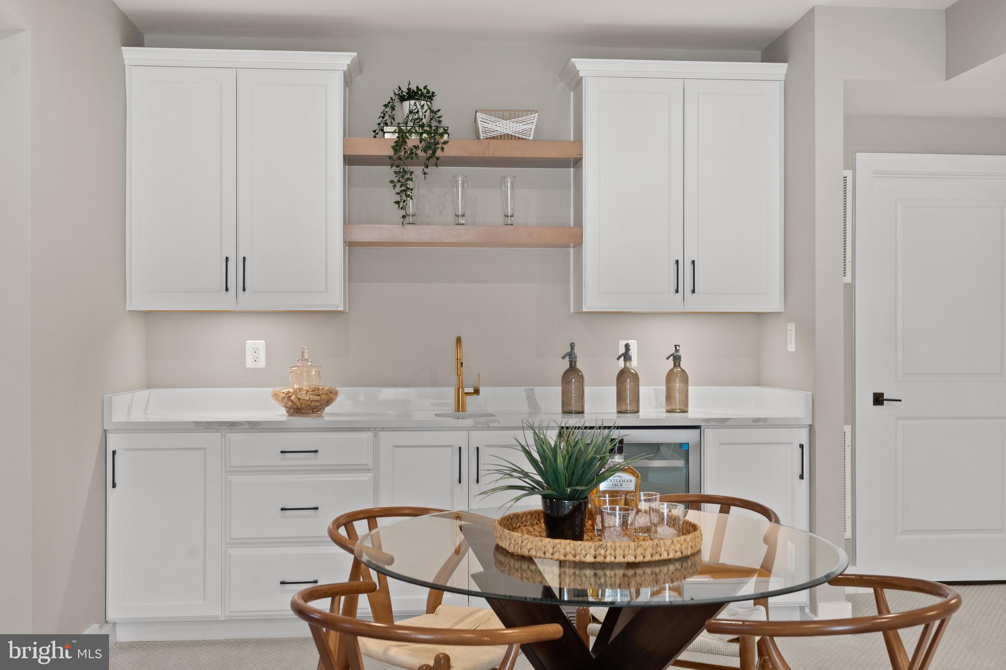 KNOB HILL ESTATES AT MADISON FIELDS - Residential