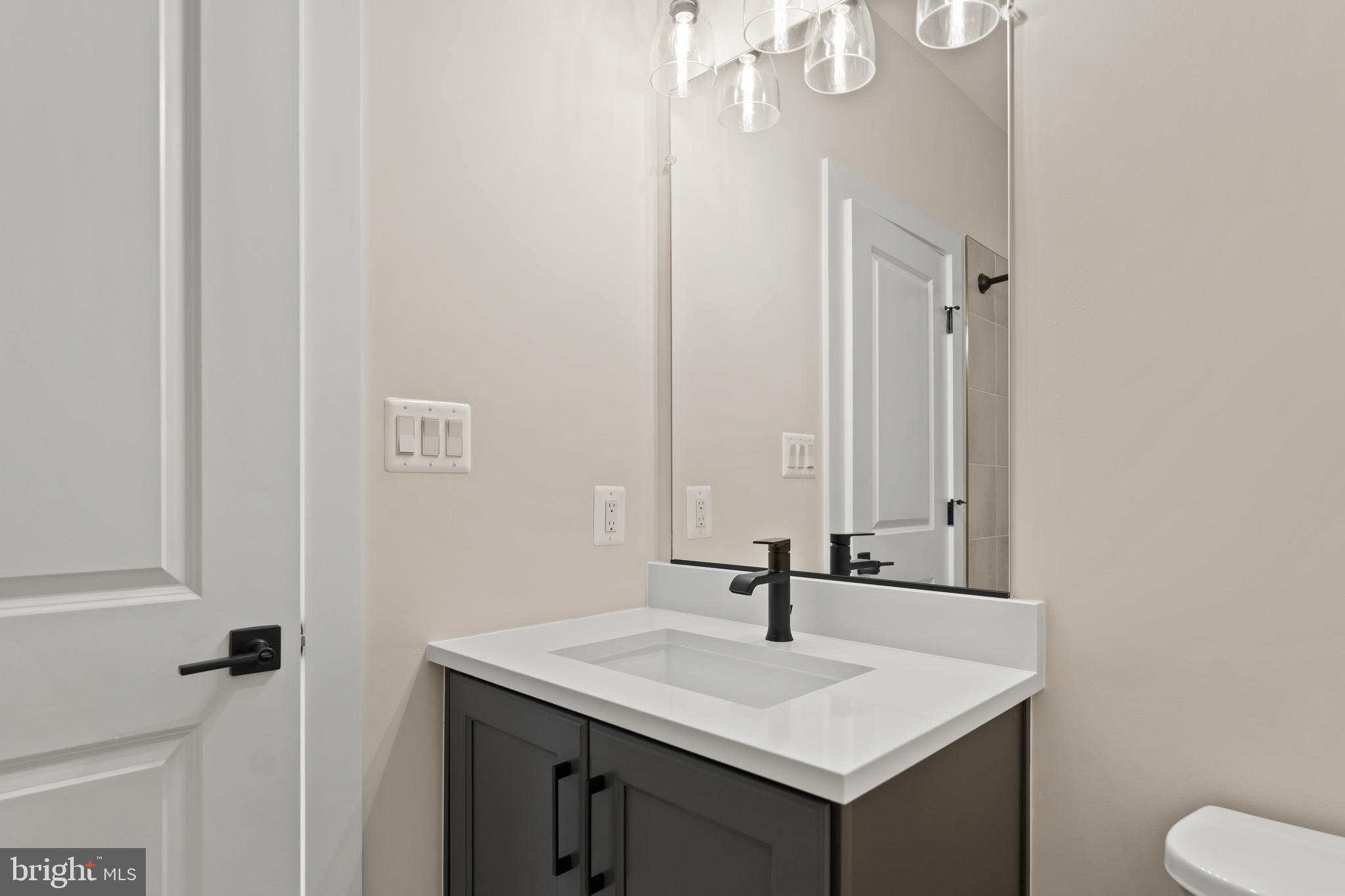 KNOB HILL ESTATES AT MADISON FIELDS - Residential