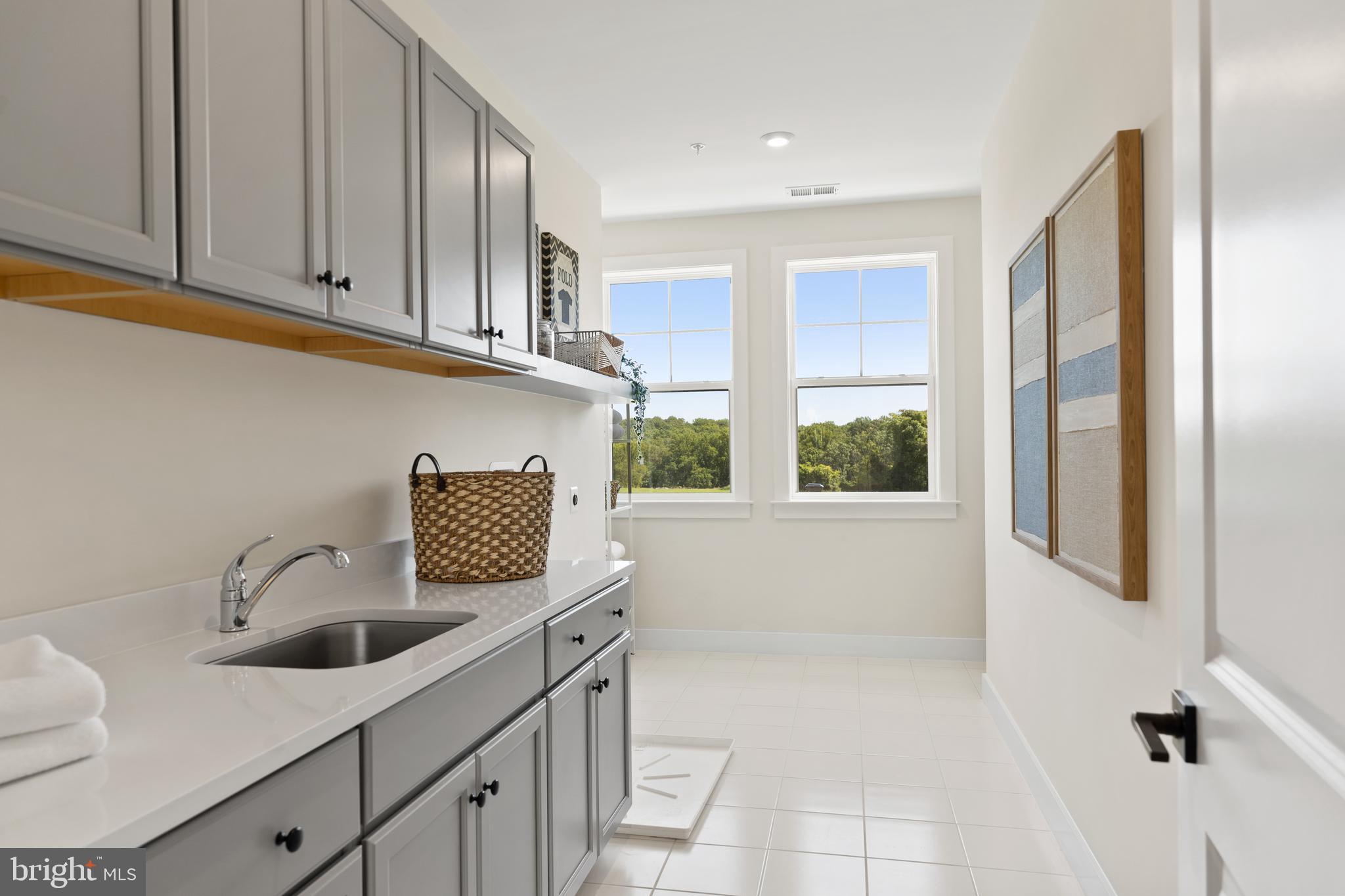 KNOB HILL ESTATES AT MADISON FIELDS - Residential