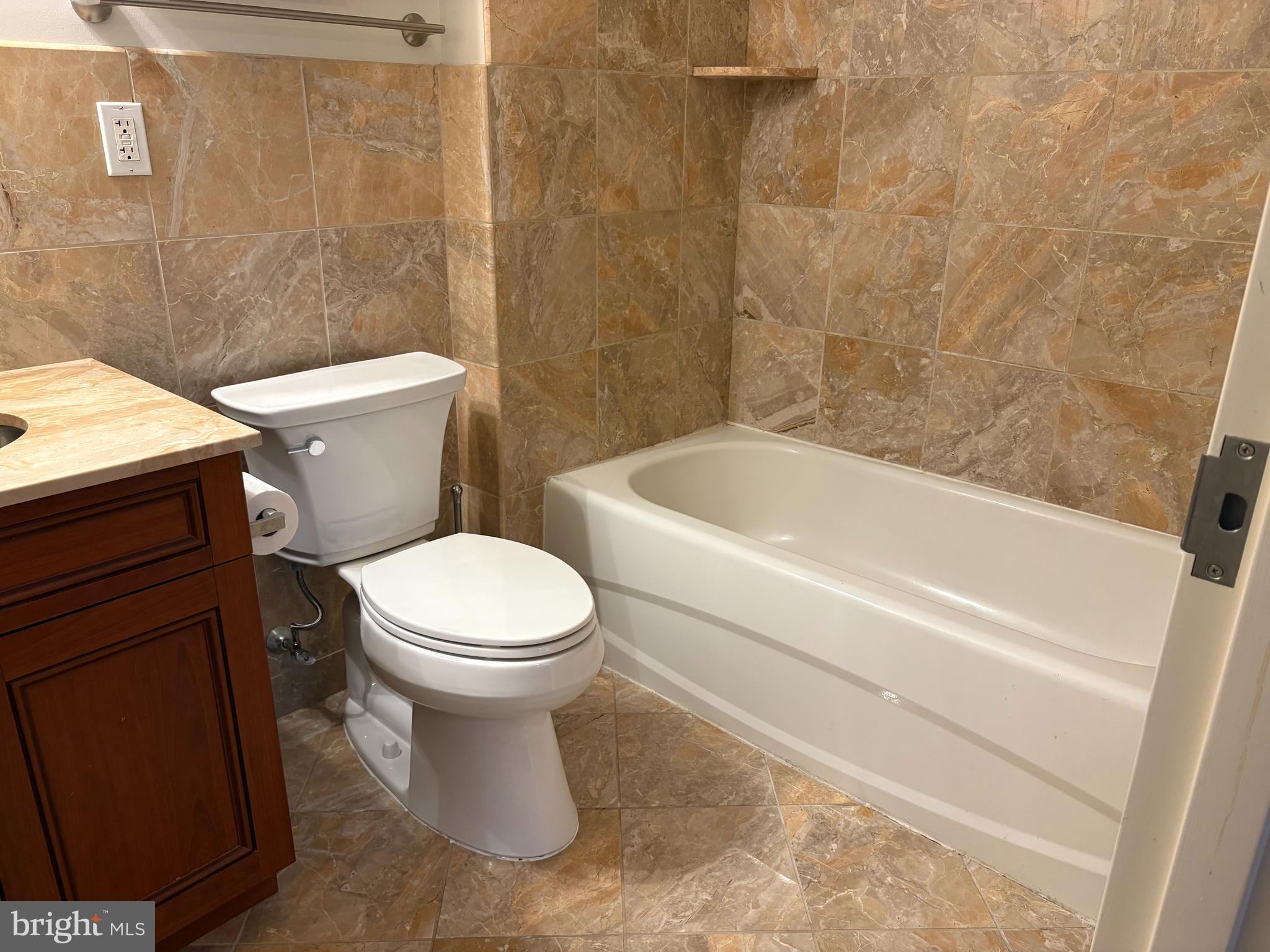 MANAYUNK - Residential Lease