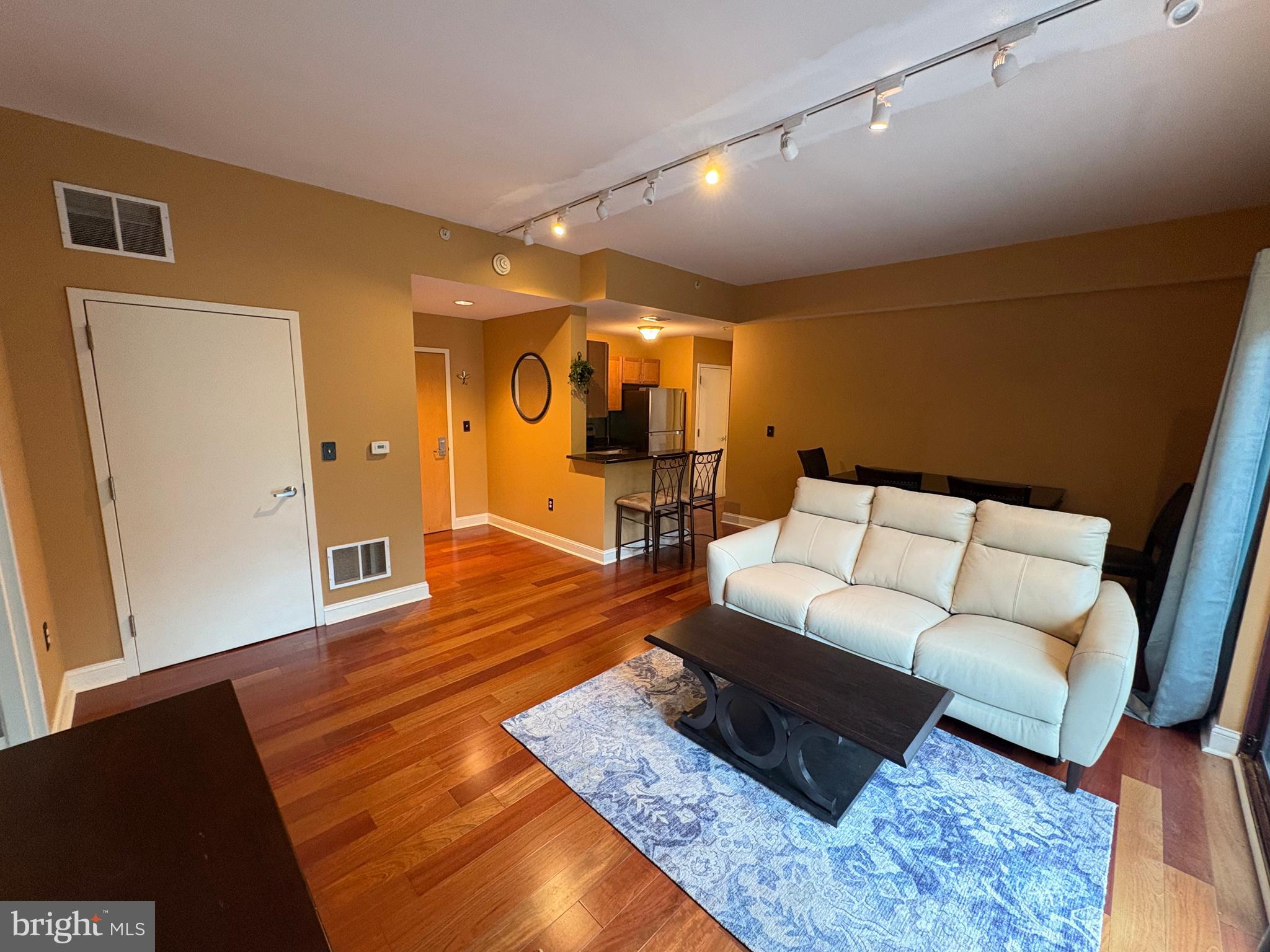MANAYUNK - Residential Lease