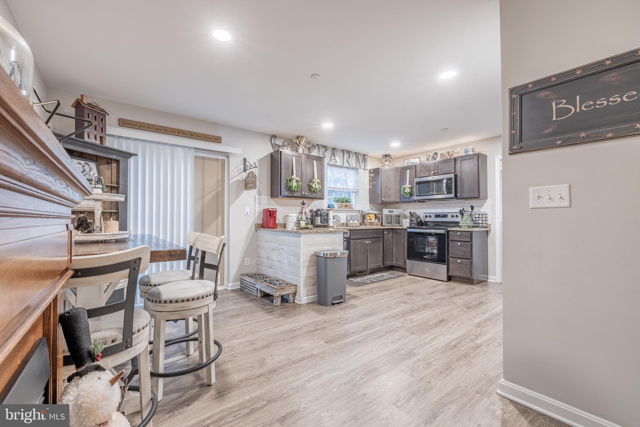 CHAR NOR MANOR - Residential Lease