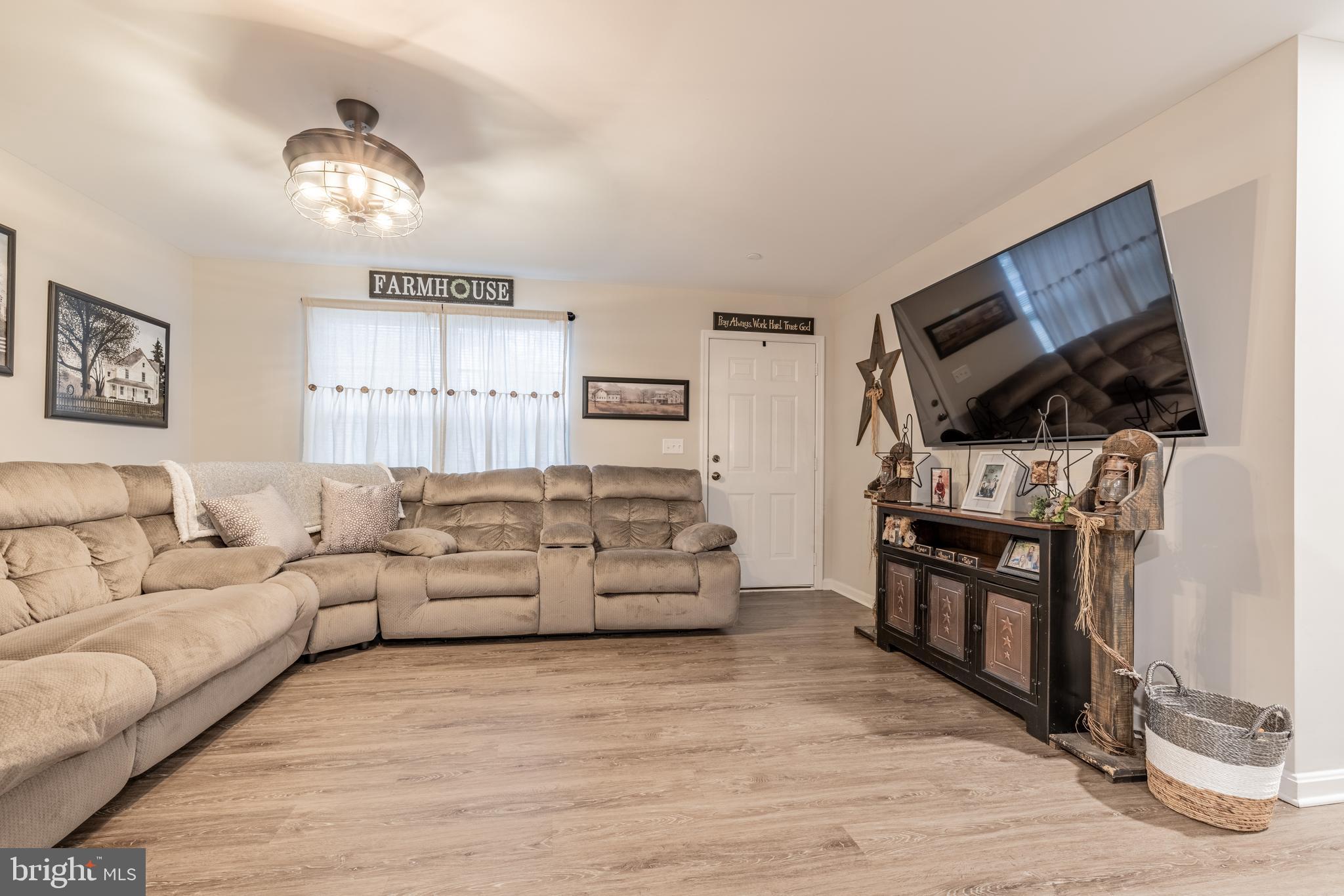 CHAR NOR MANOR - Residential Lease