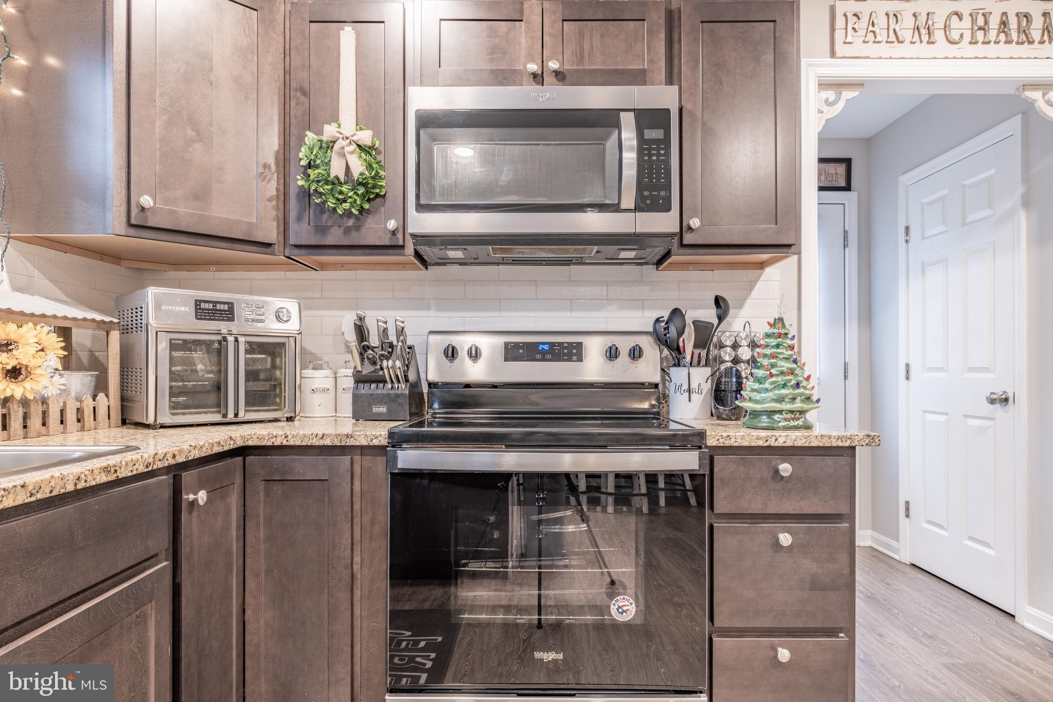 CHAR NOR MANOR - Residential Lease