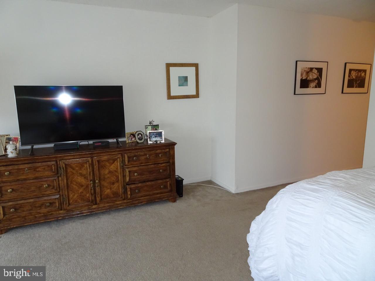 RITTENHOUSE SQUARE - Residential Lease