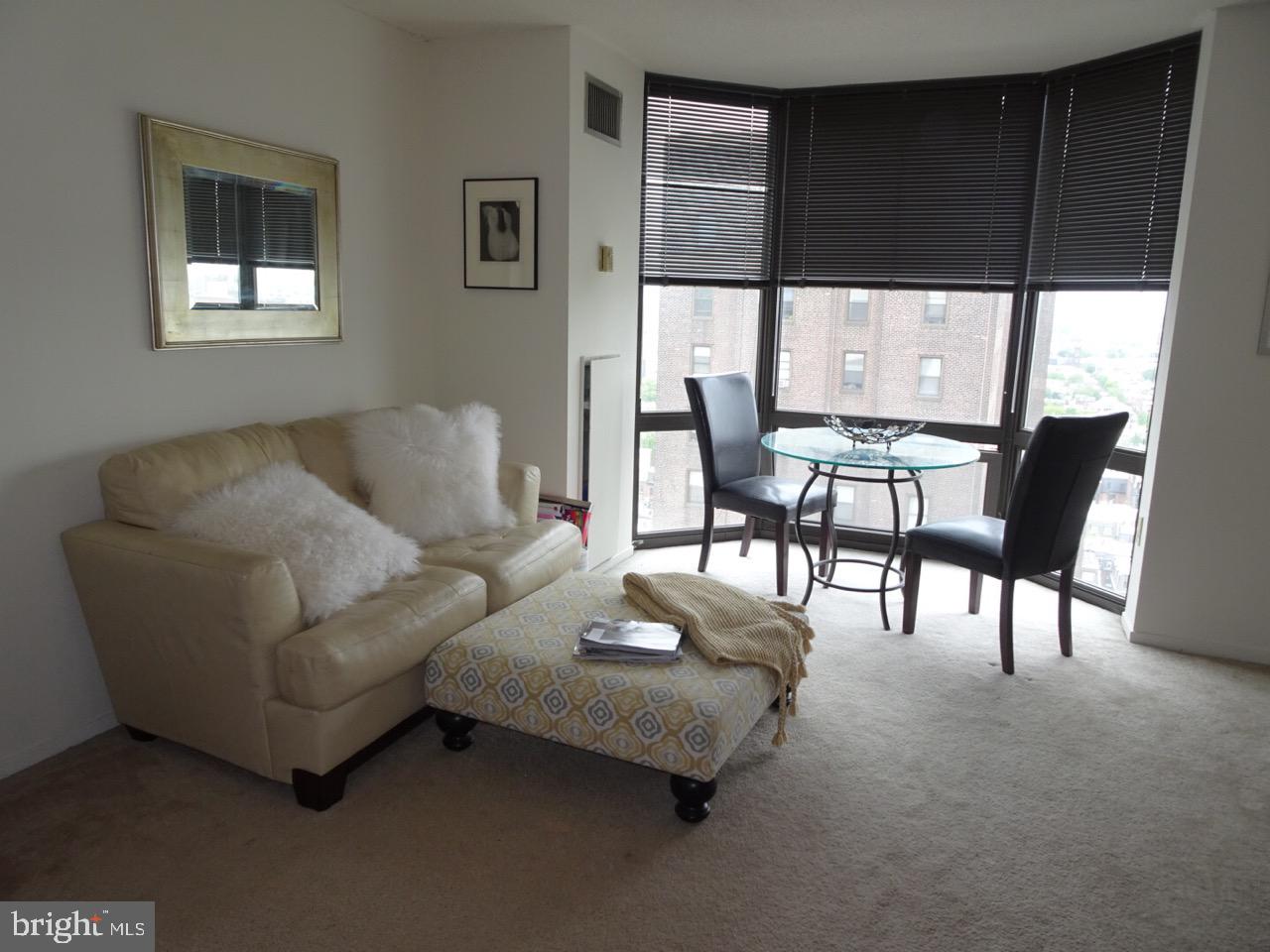 RITTENHOUSE SQUARE - Residential Lease