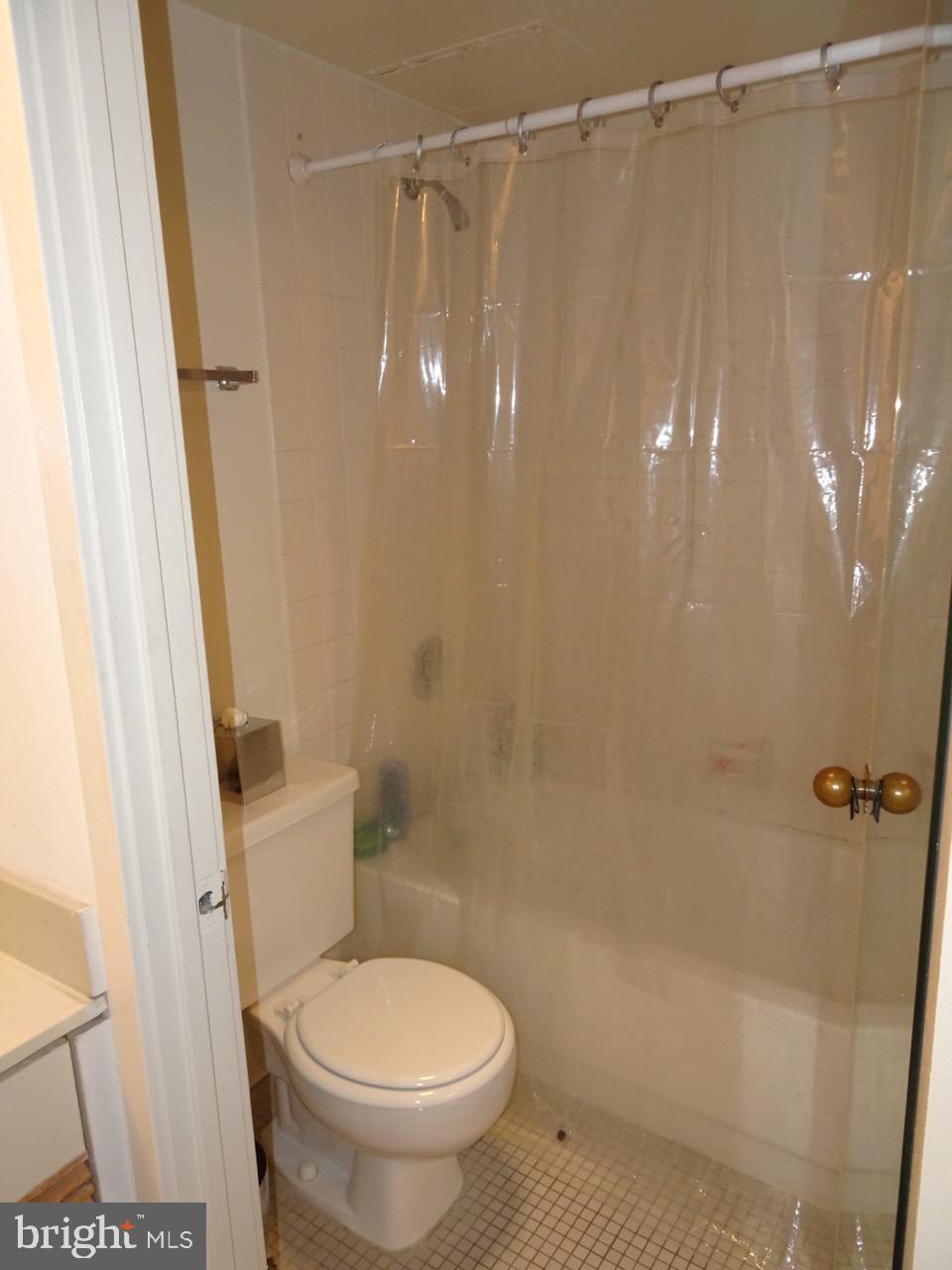 RITTENHOUSE SQUARE - Residential Lease