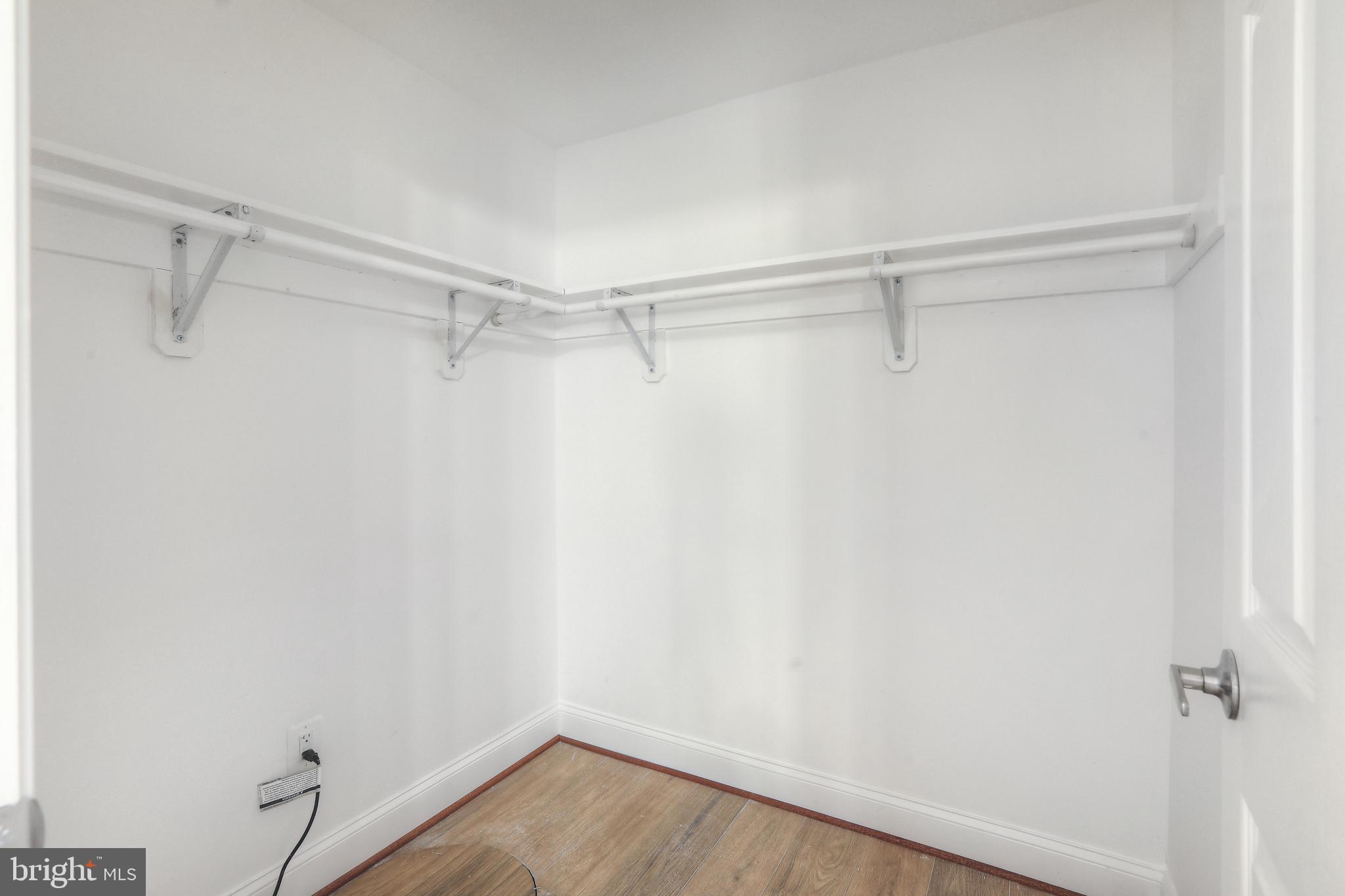MOUNT VERNON PLACE HISTORIC DISTRICT - Residential Lease