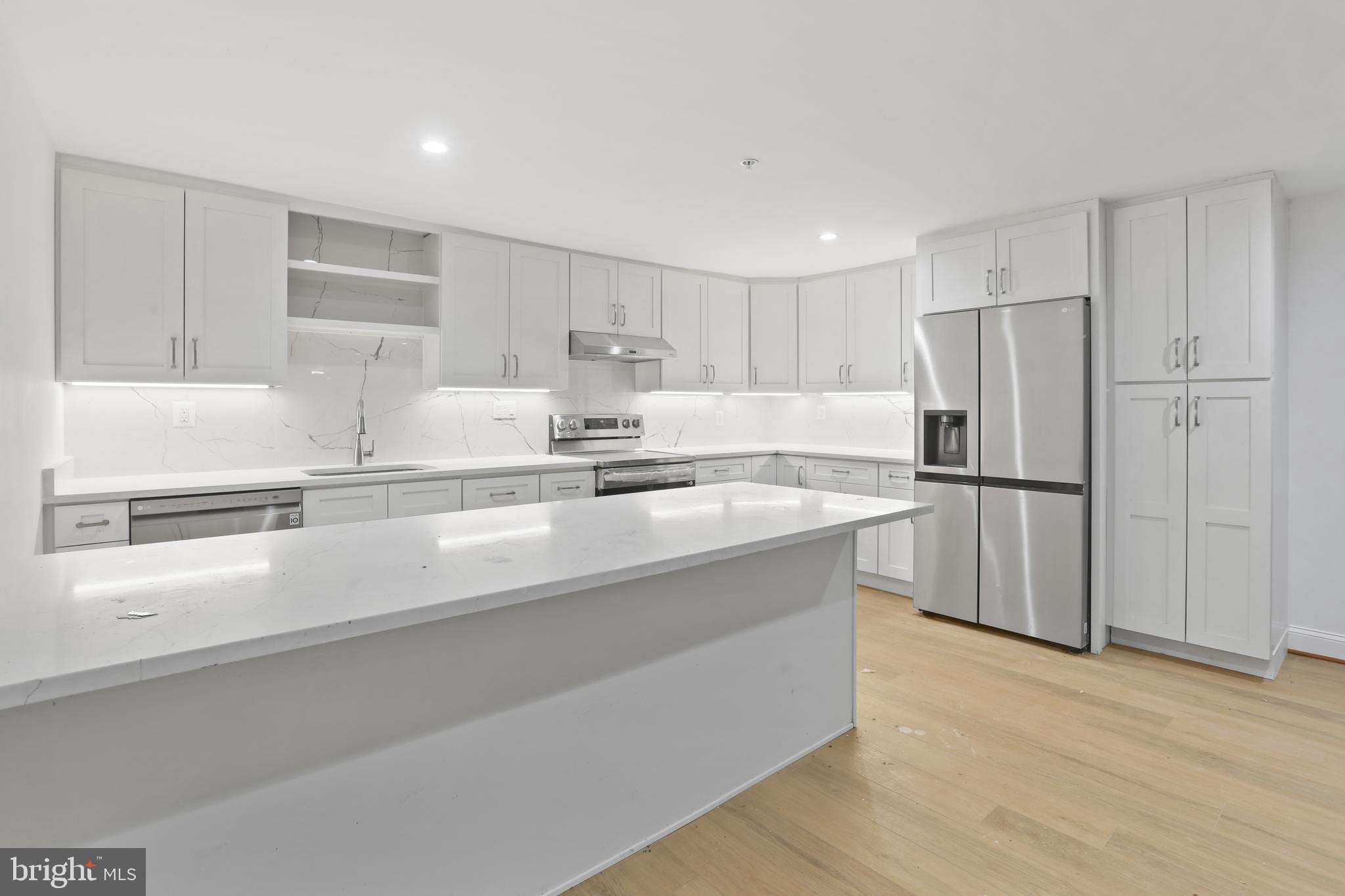 MOUNT VERNON PLACE HISTORIC DISTRICT - Residential Lease