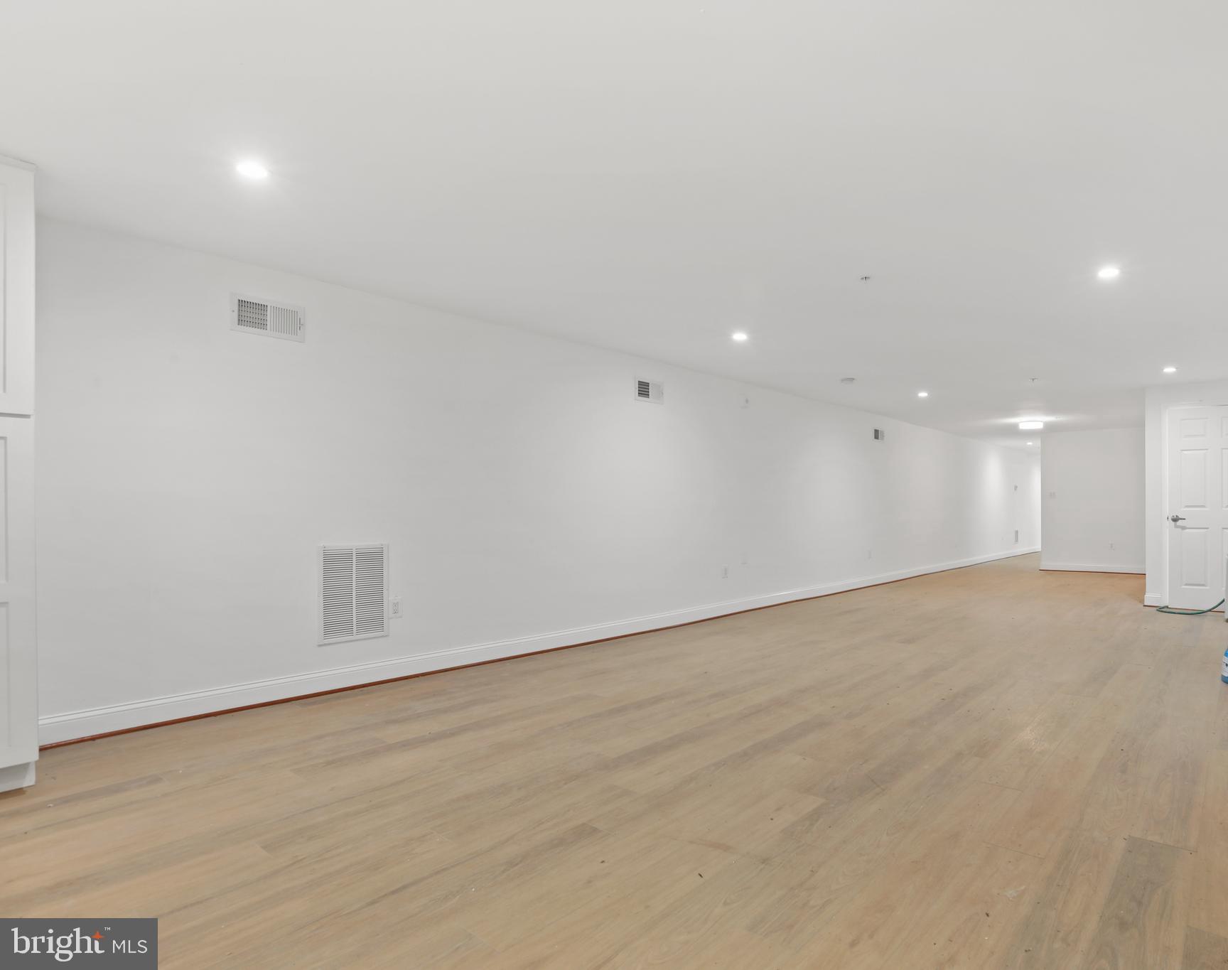 MOUNT VERNON PLACE HISTORIC DISTRICT - Residential Lease