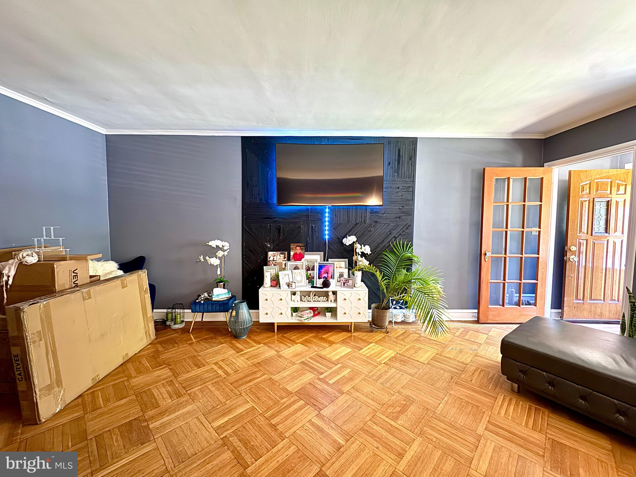 MAYFAIR - Residential