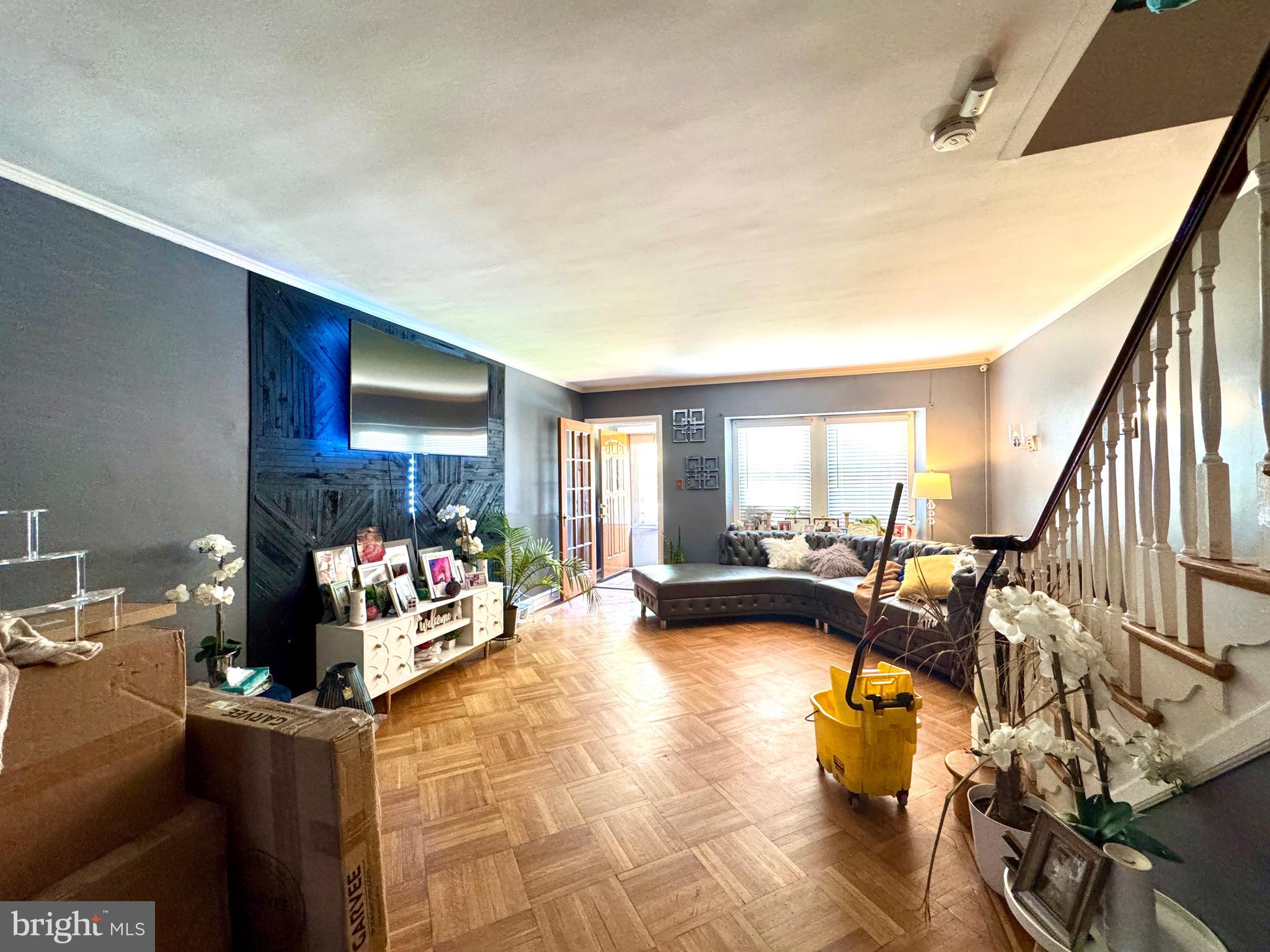 MAYFAIR - Residential