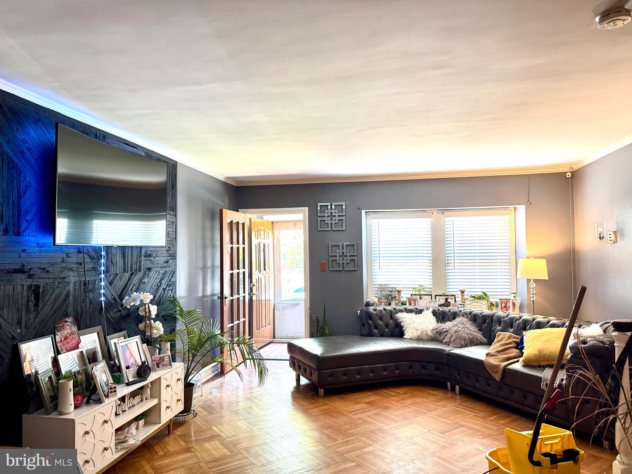 MAYFAIR - Residential