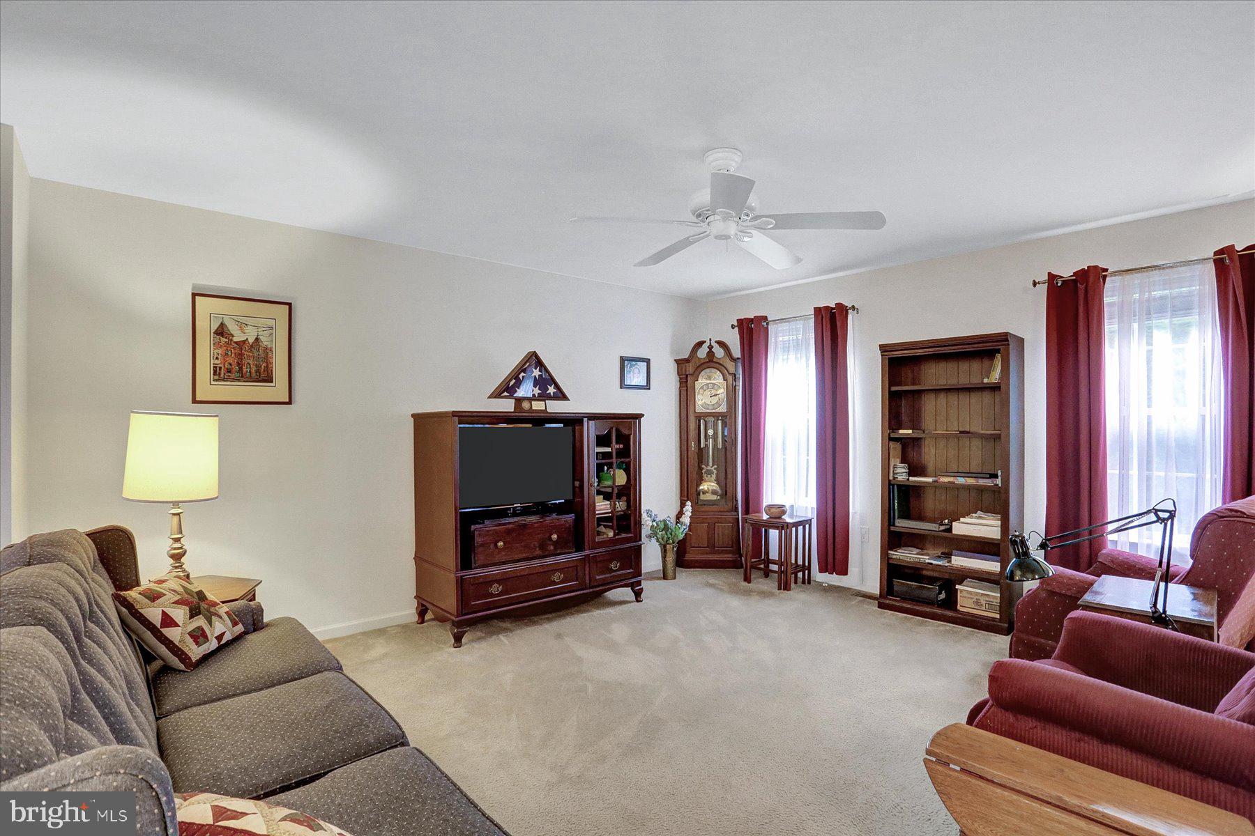 ALLYSON'S CROSSING - Residential