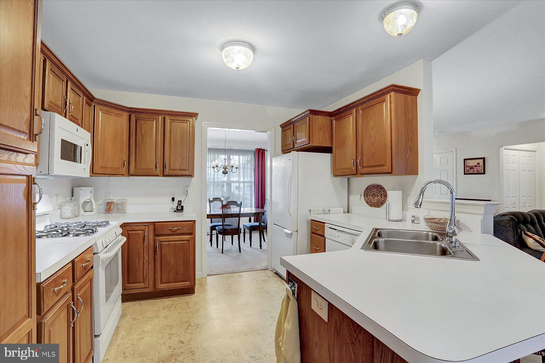 ALLYSON'S CROSSING - Residential