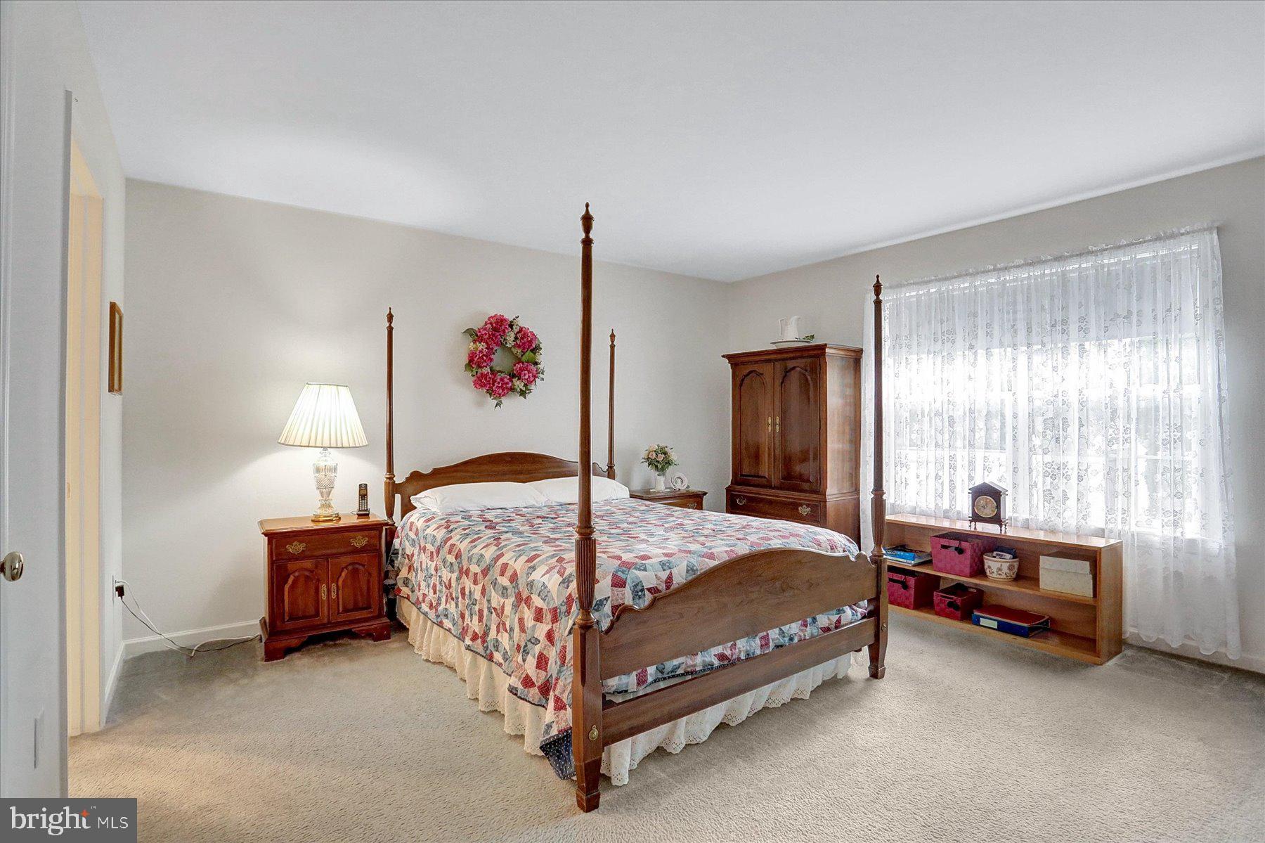 ALLYSON'S CROSSING - Residential