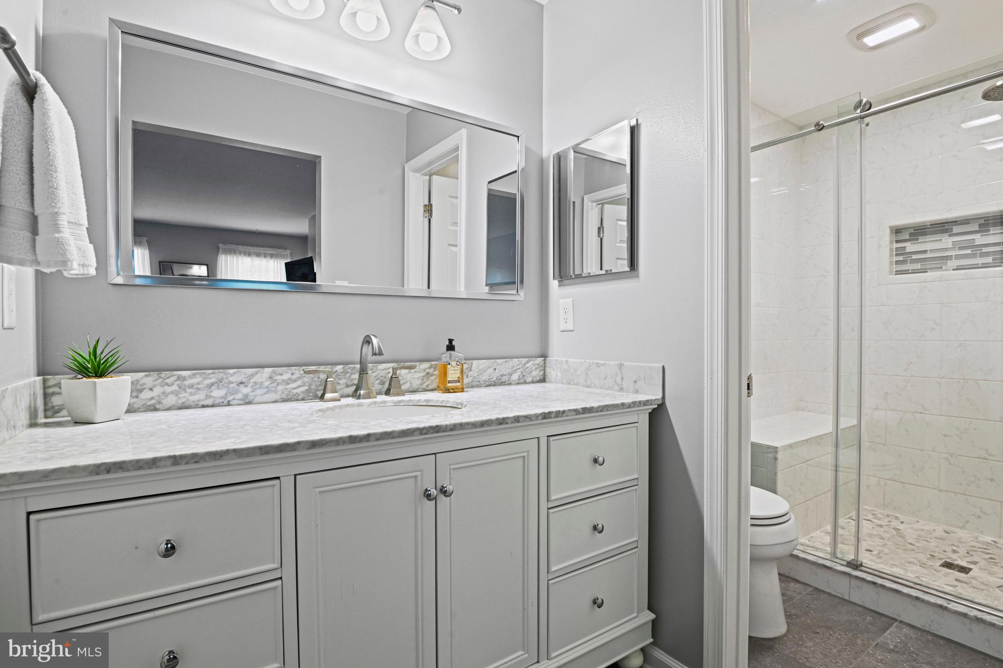 FOX MILL ESTATES 2ND ADD - Residential
