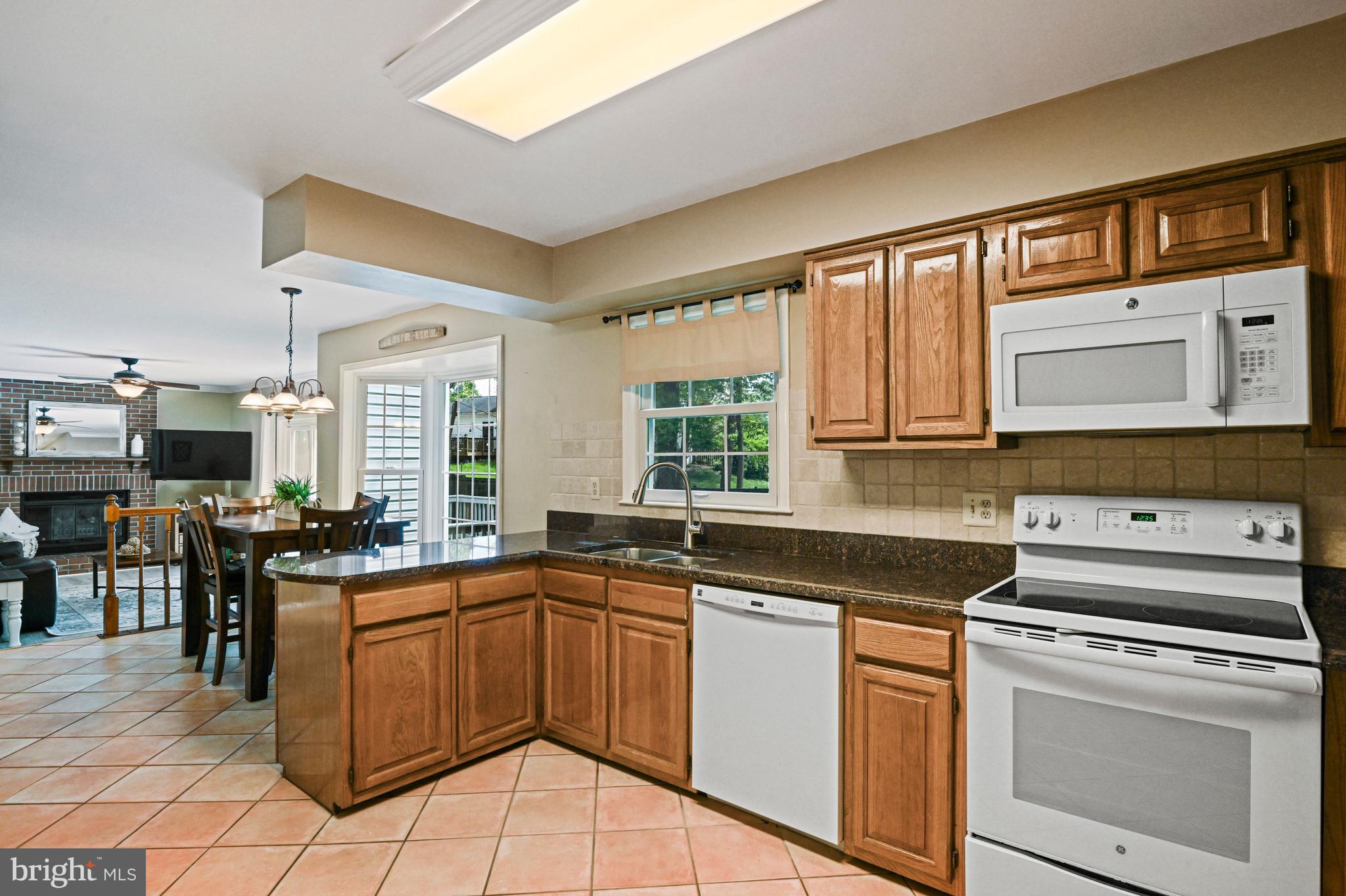 FOX MILL ESTATES 2ND ADD - Residential