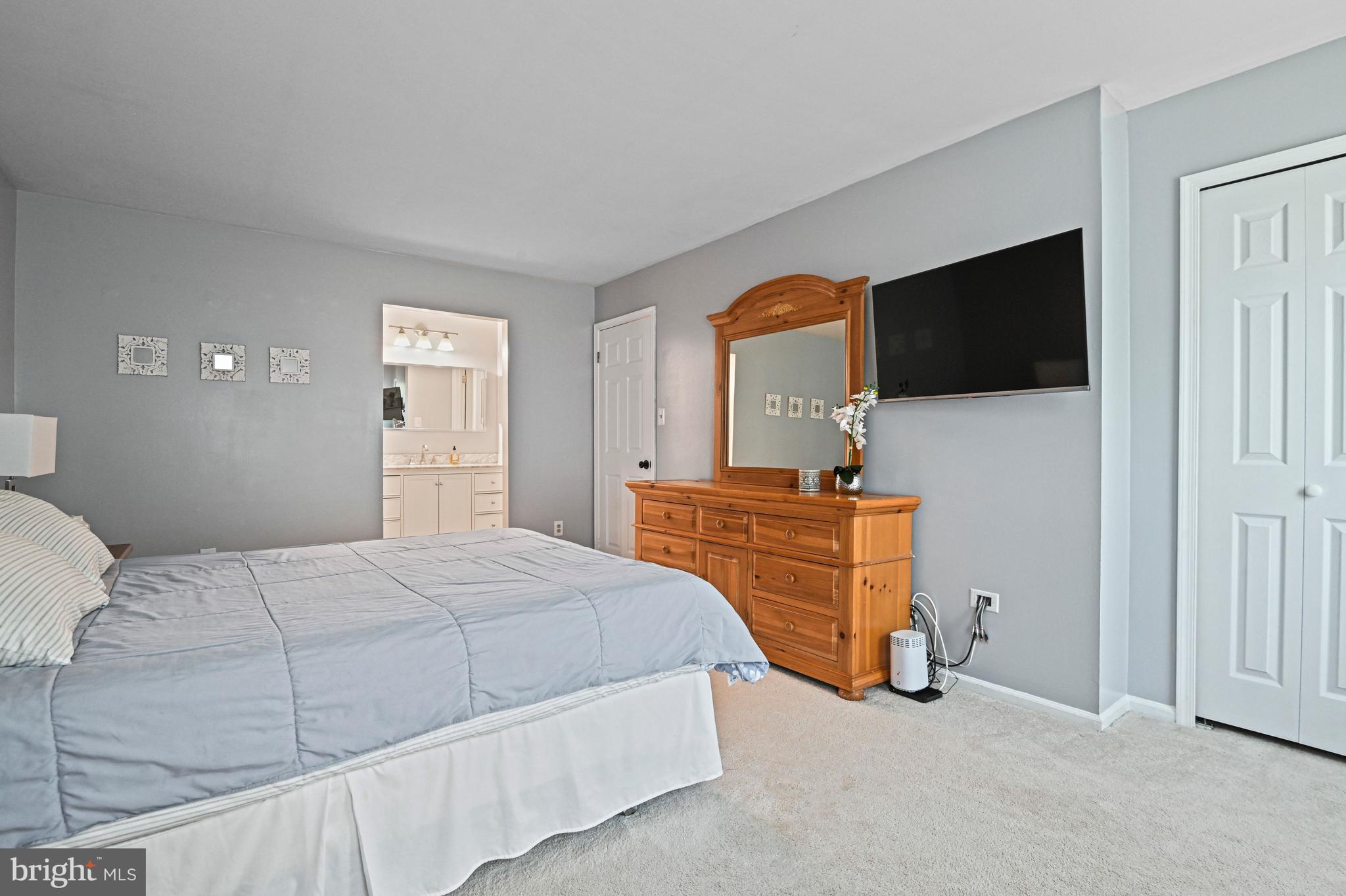 FOX MILL ESTATES 2ND ADD - Residential