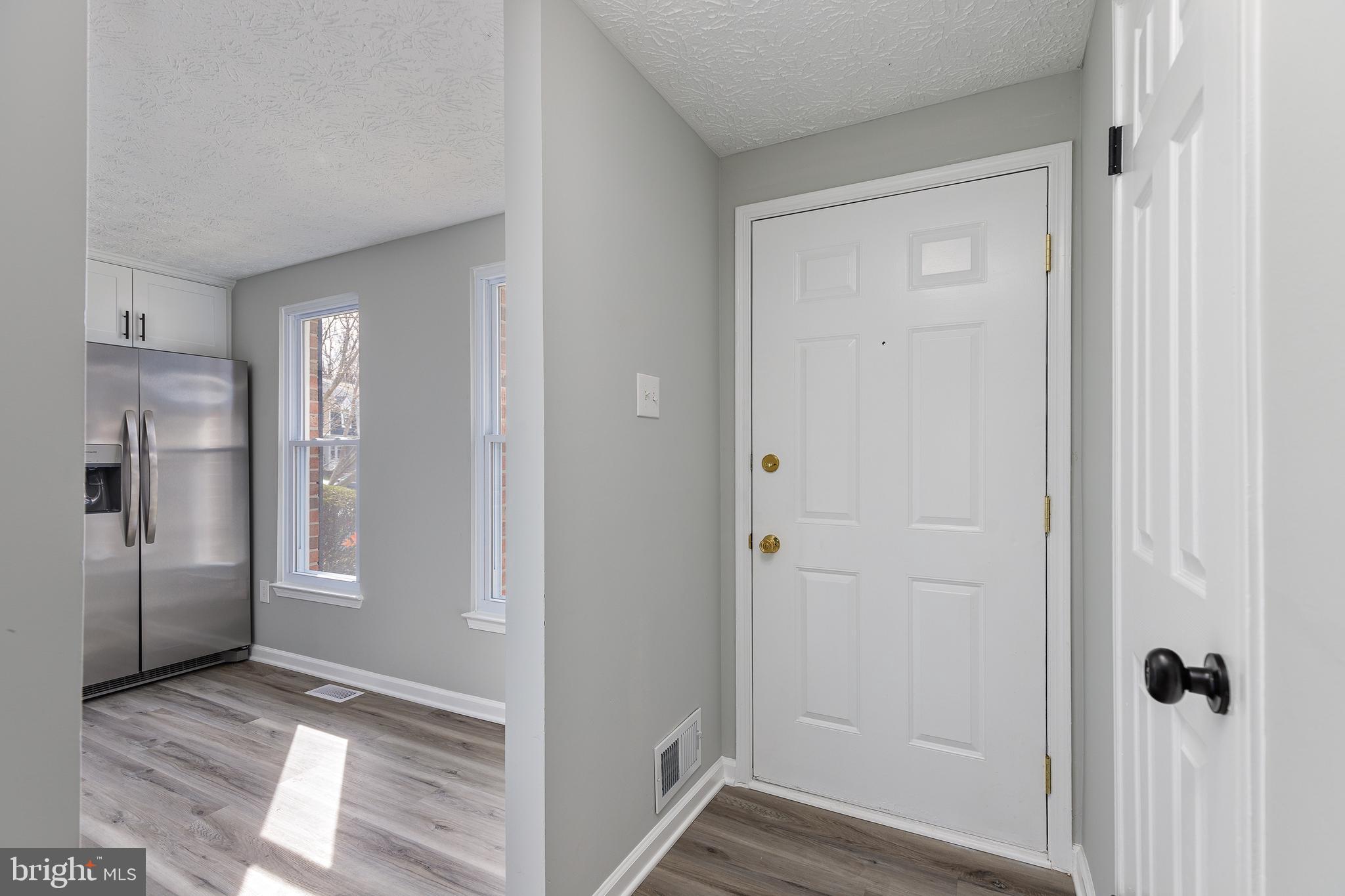 OAKMONT CONDOMIMIUM - Residential