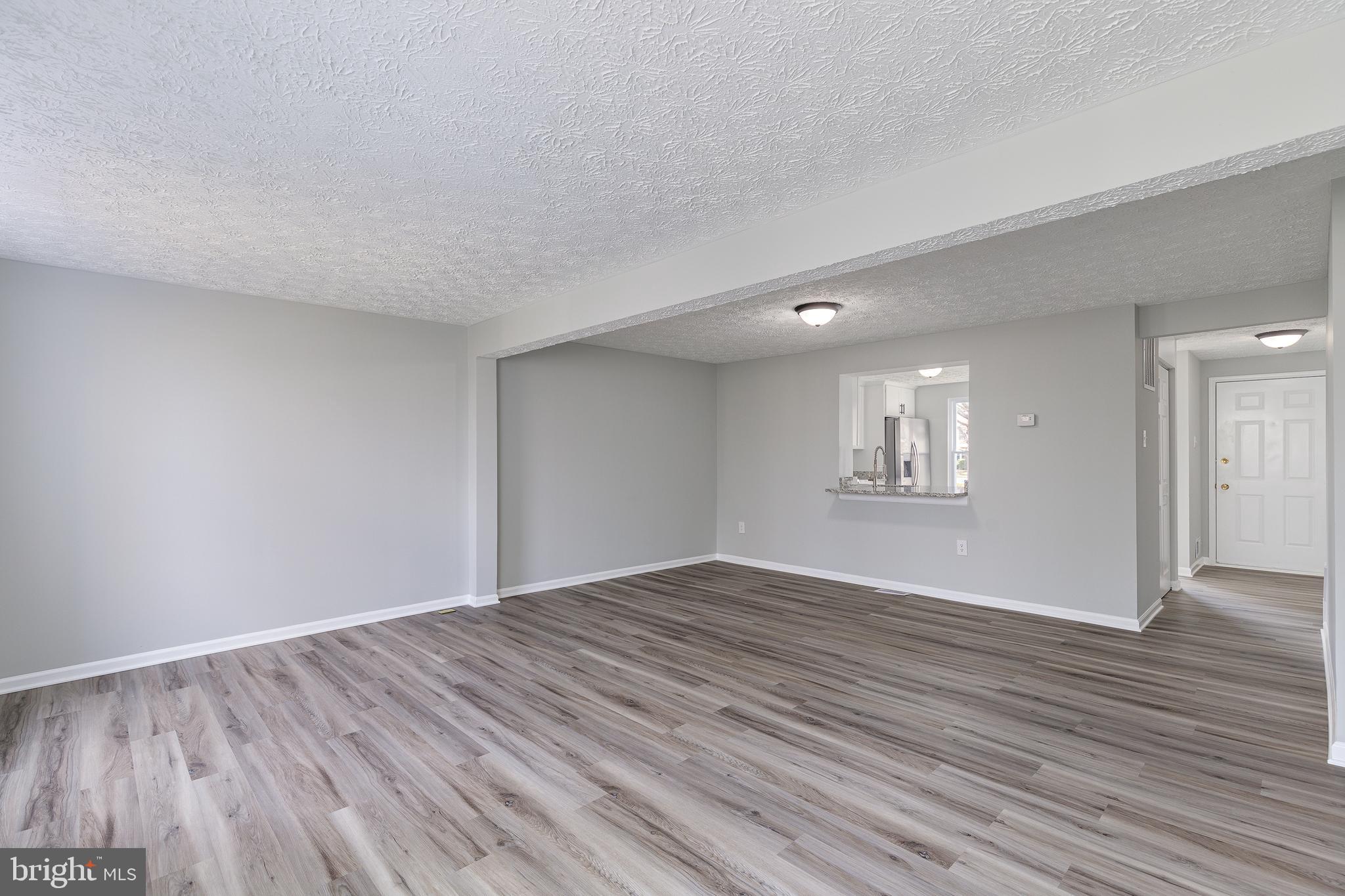 OAKMONT CONDOMIMIUM - Residential