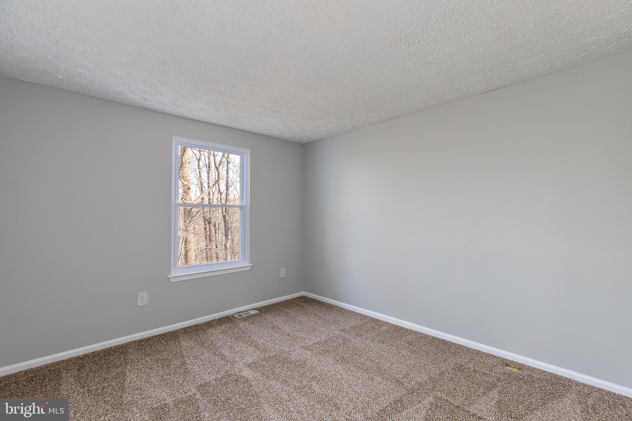 OAKMONT CONDOMIMIUM - Residential