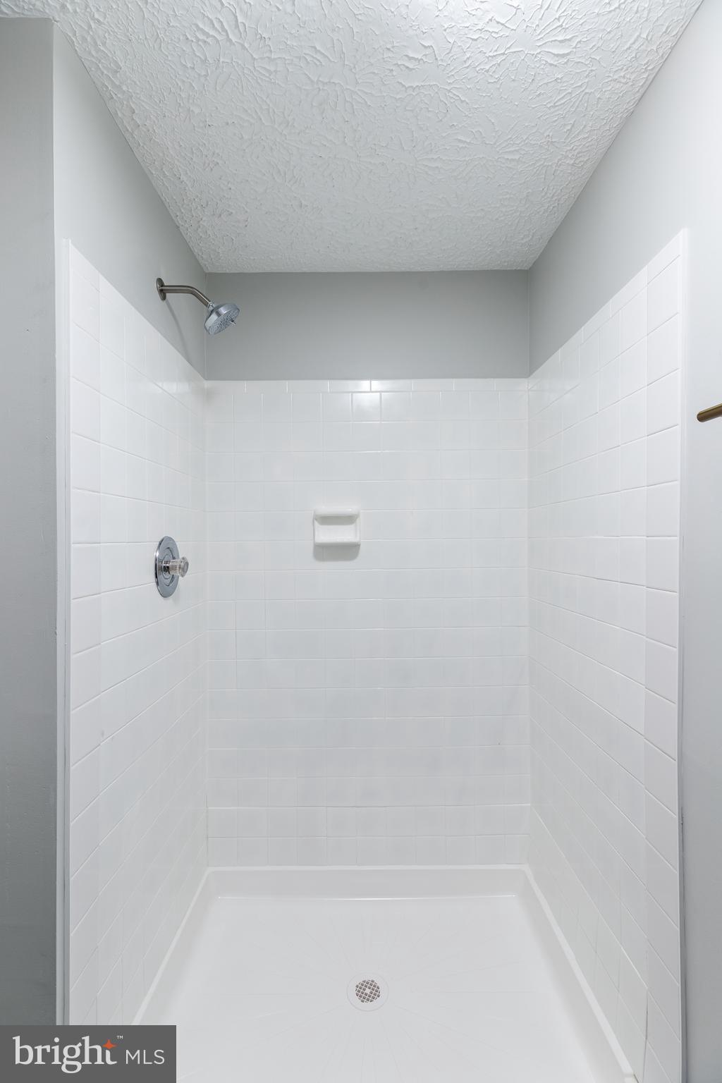 OAKMONT CONDOMIMIUM - Residential