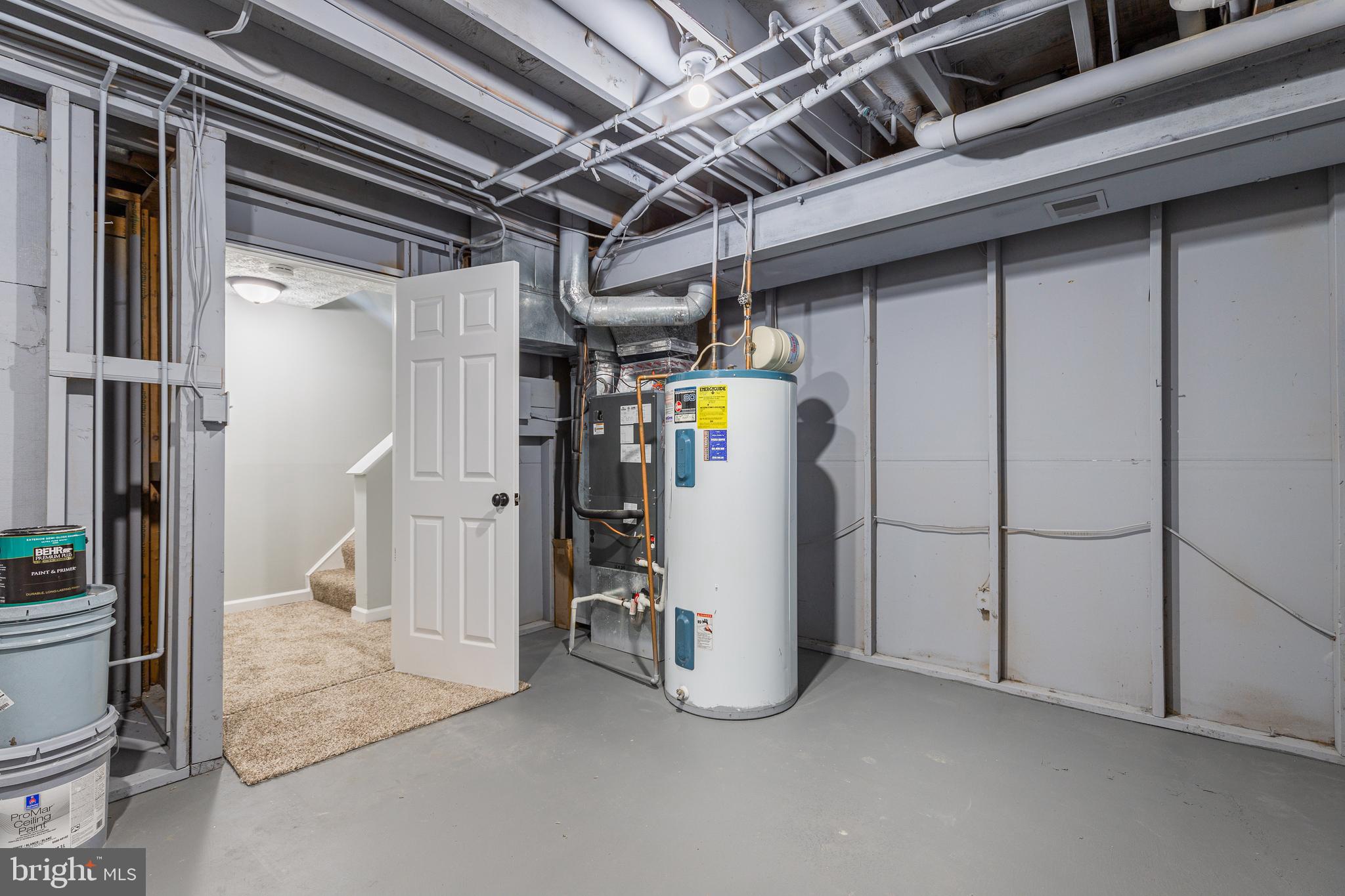 OAKMONT CONDOMIMIUM - Residential