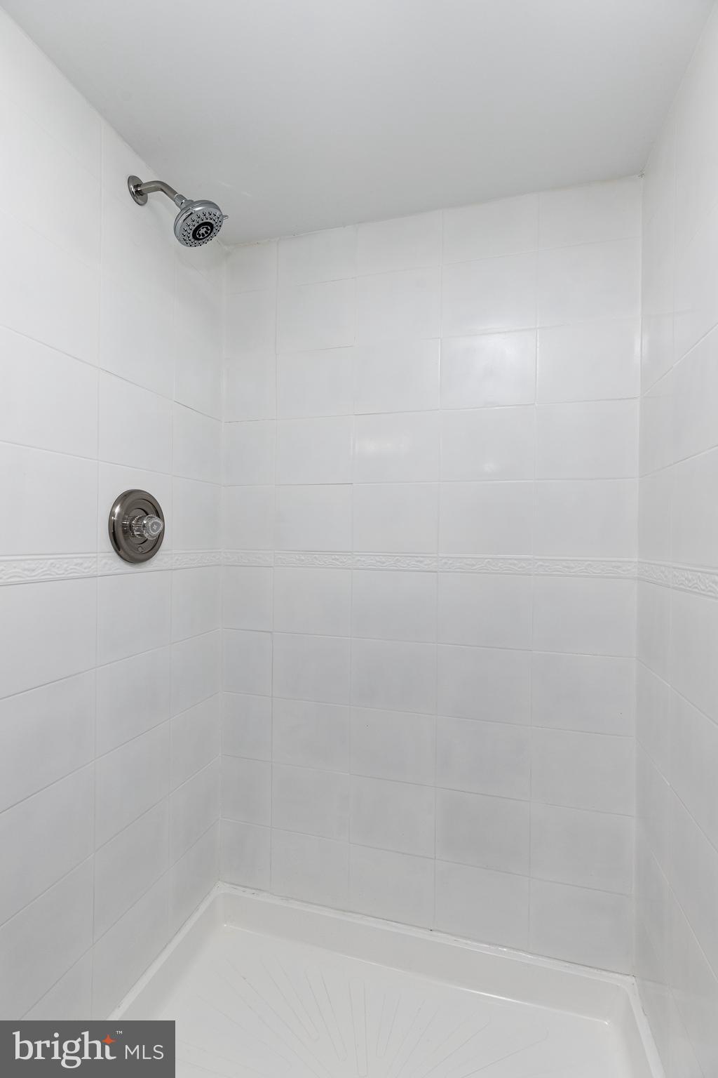 OAKMONT CONDOMIMIUM - Residential