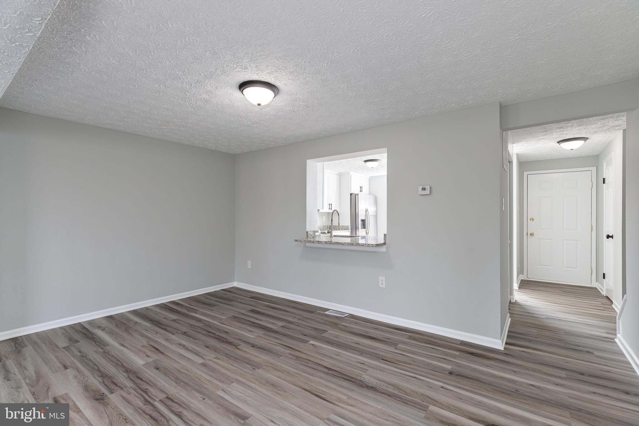 OAKMONT CONDOMIMIUM - Residential