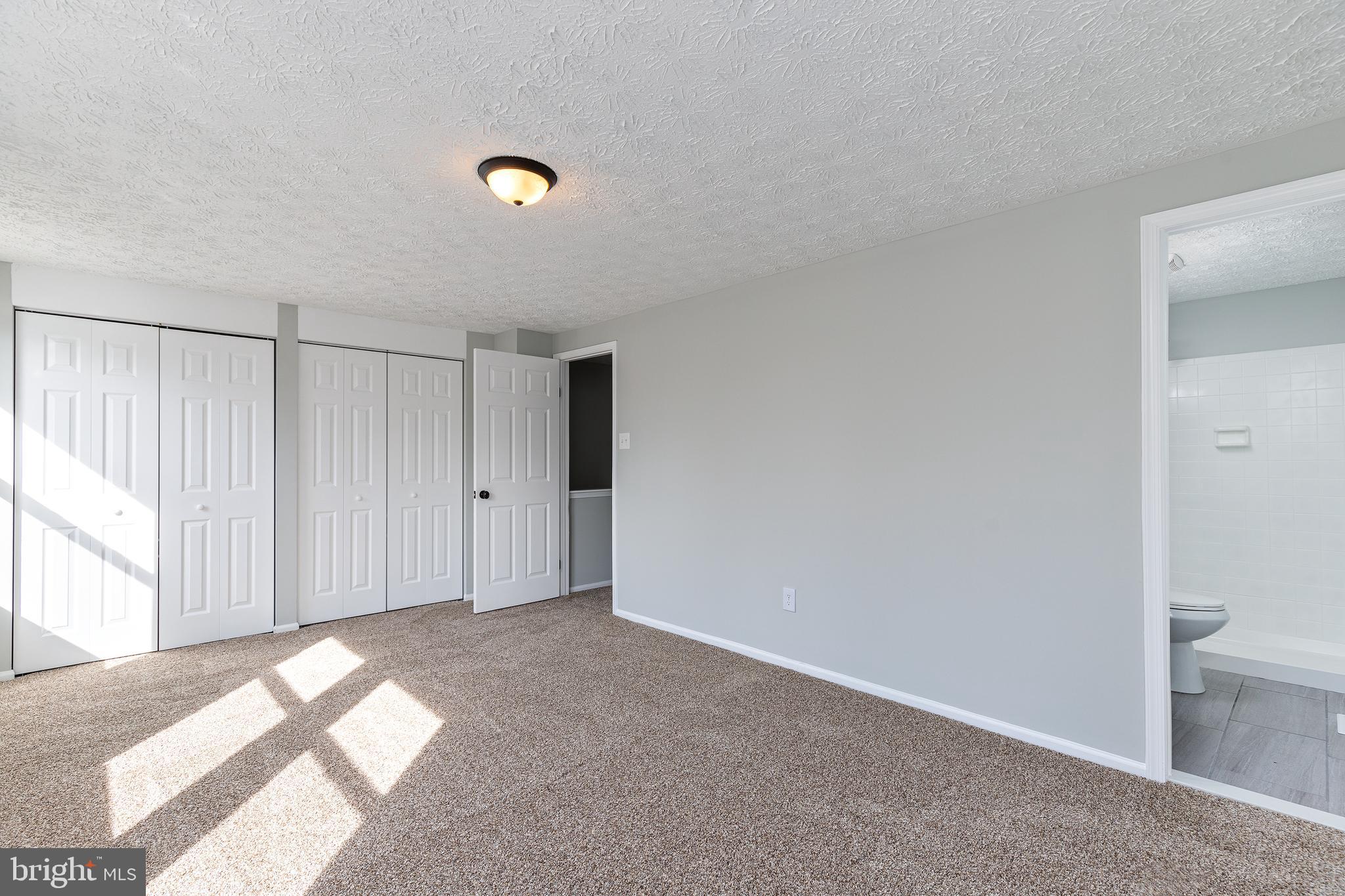 OAKMONT CONDOMIMIUM - Residential