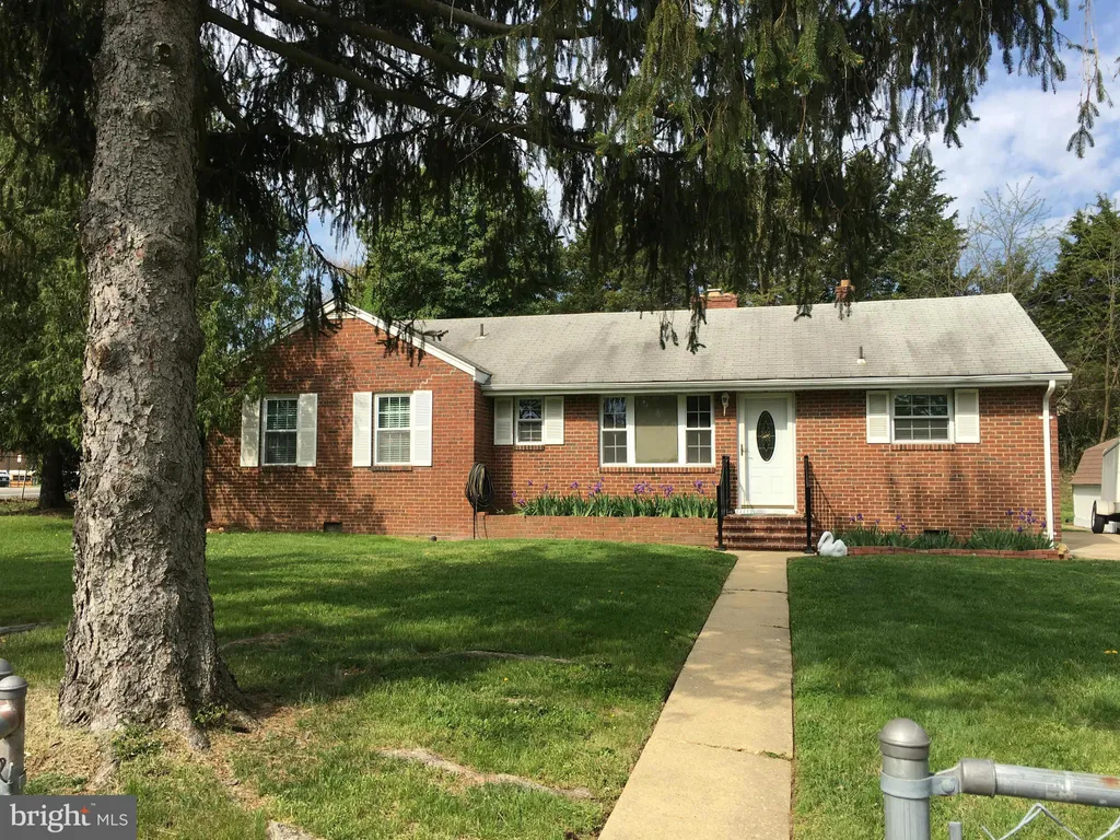 6104 Brookland Road, Alexandria, VA 22310