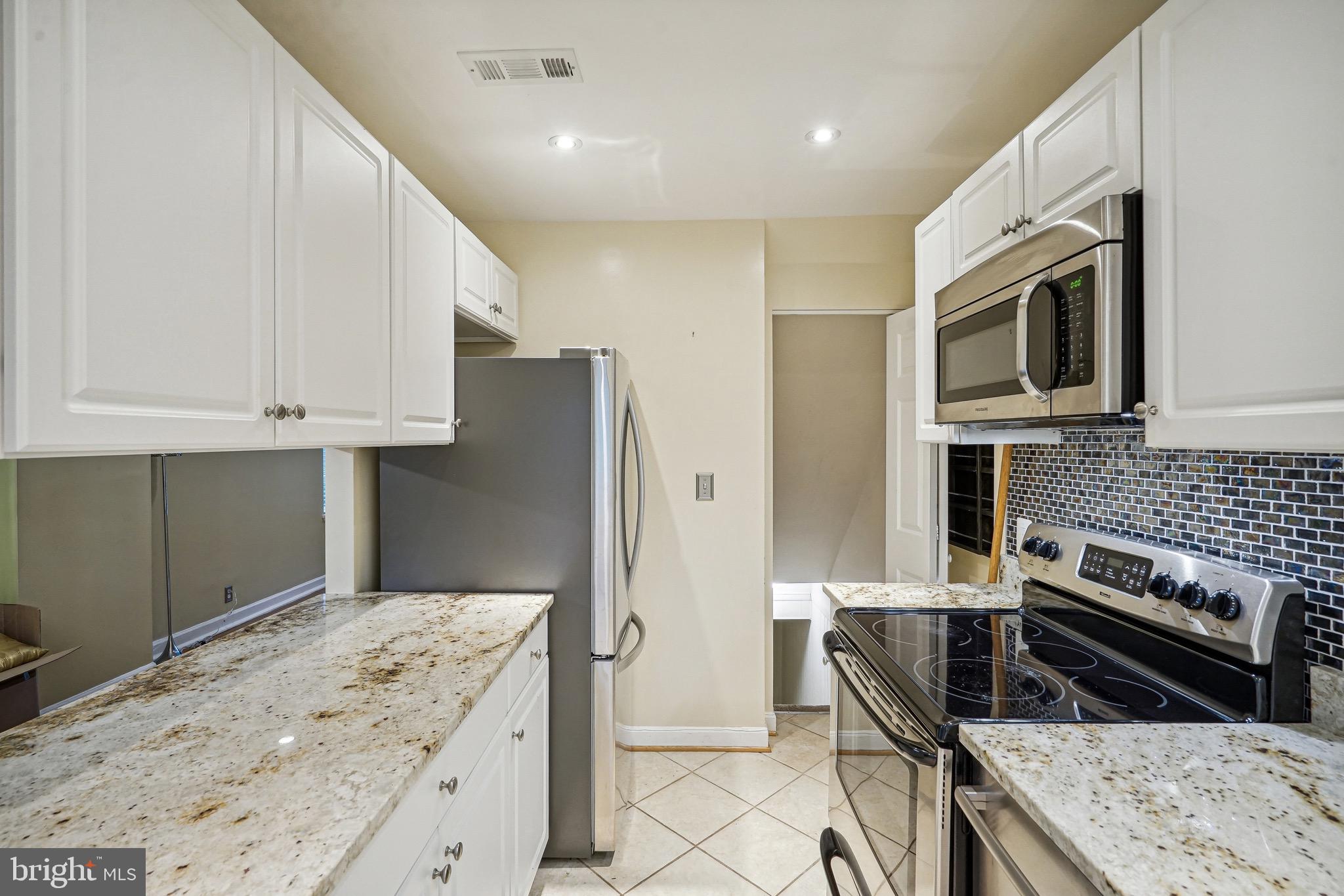 FAIRLINGTON VILLAGES - Residential Lease