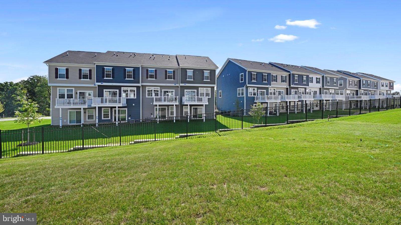 SPRING HILLS - Residential