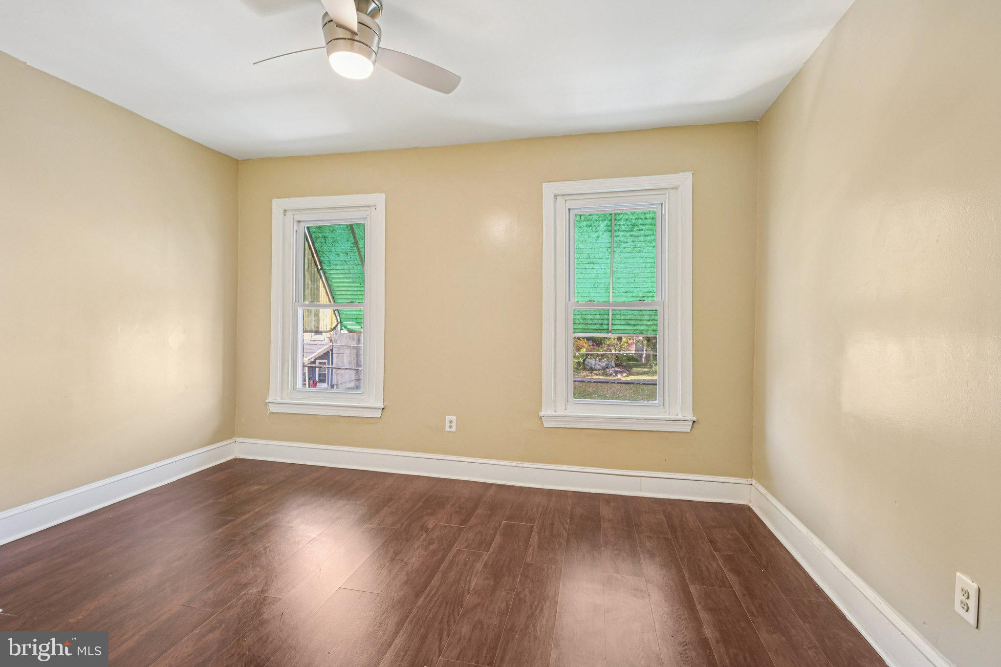 MILL CREEK - Residential