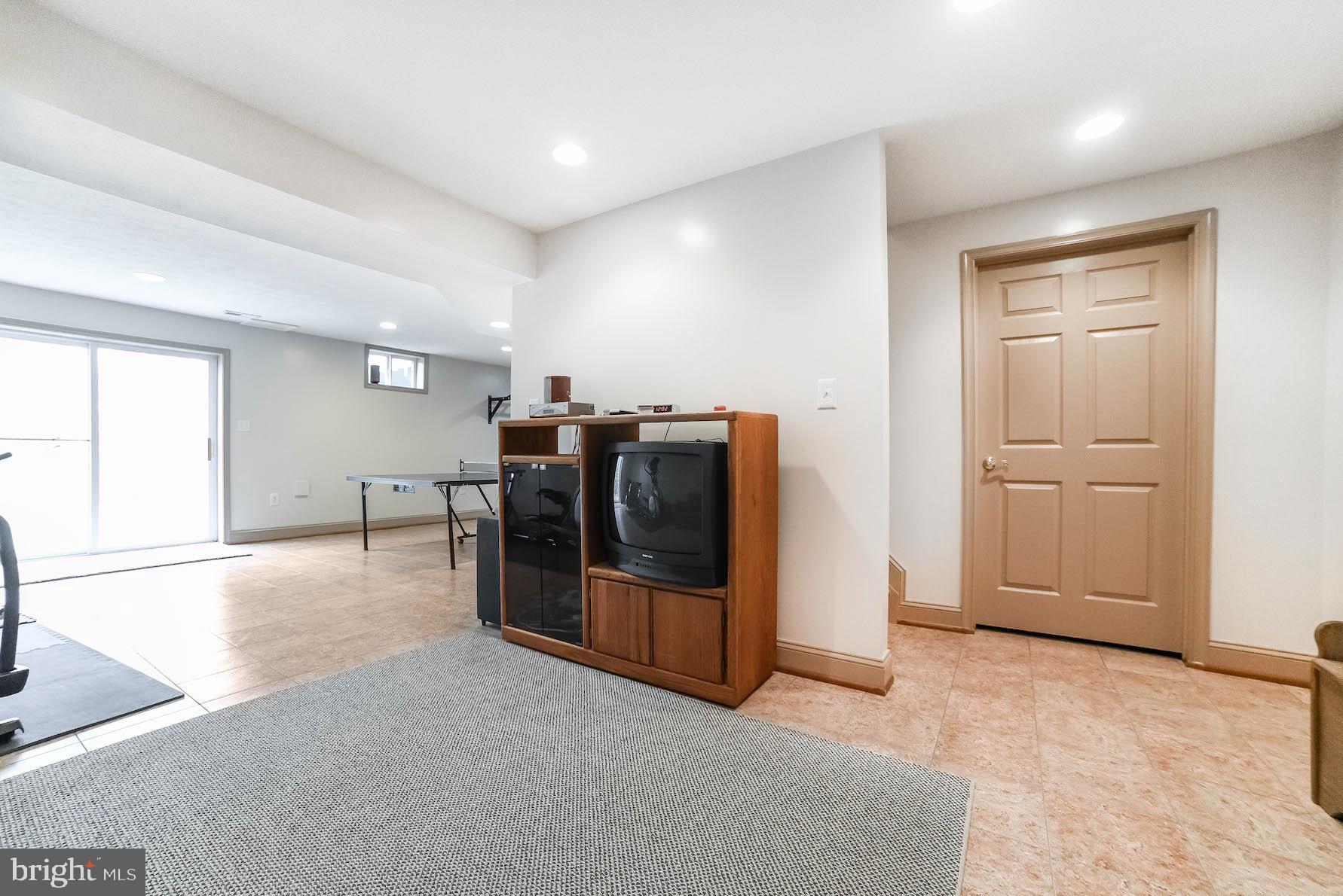 ARROWHEAD - Residential