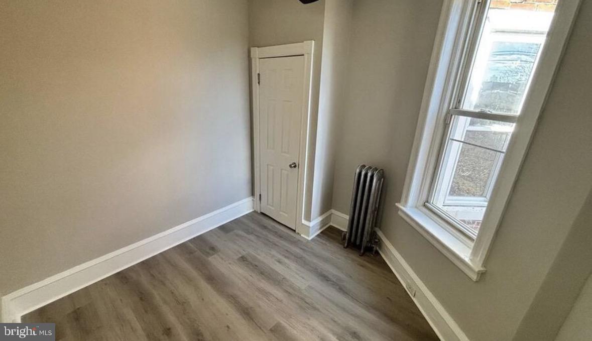 ELMWOOD PARK - Residential