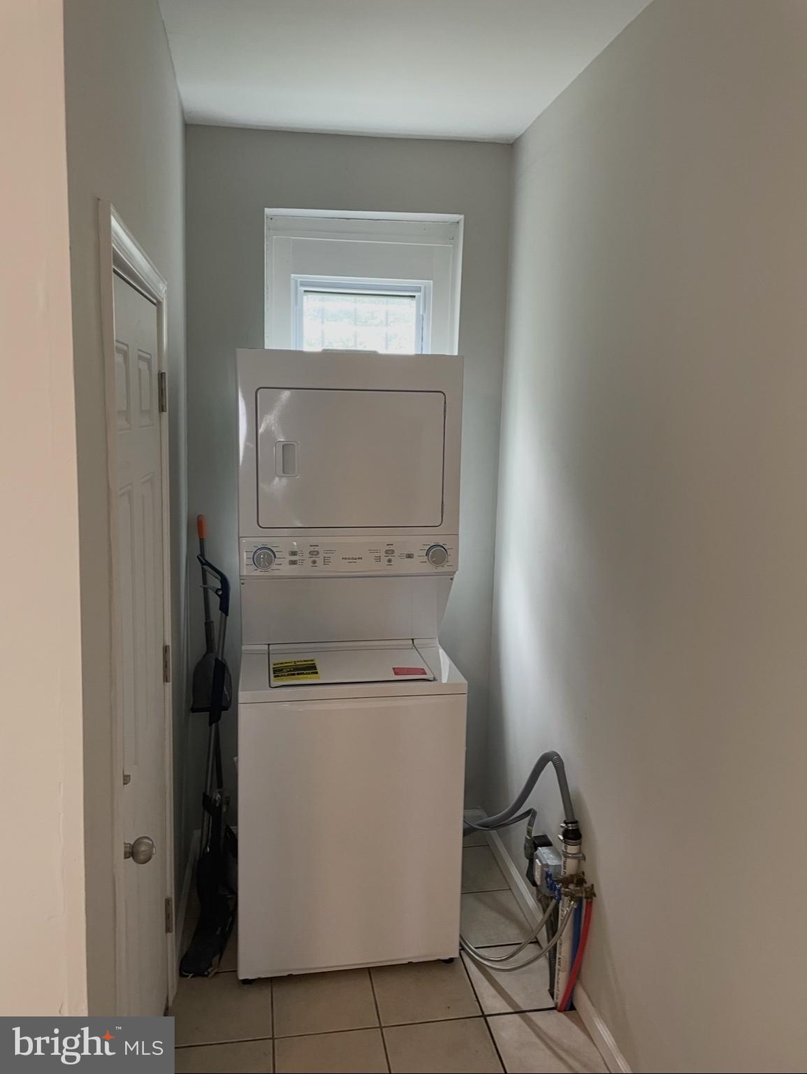 ELMWOOD PARK - Residential